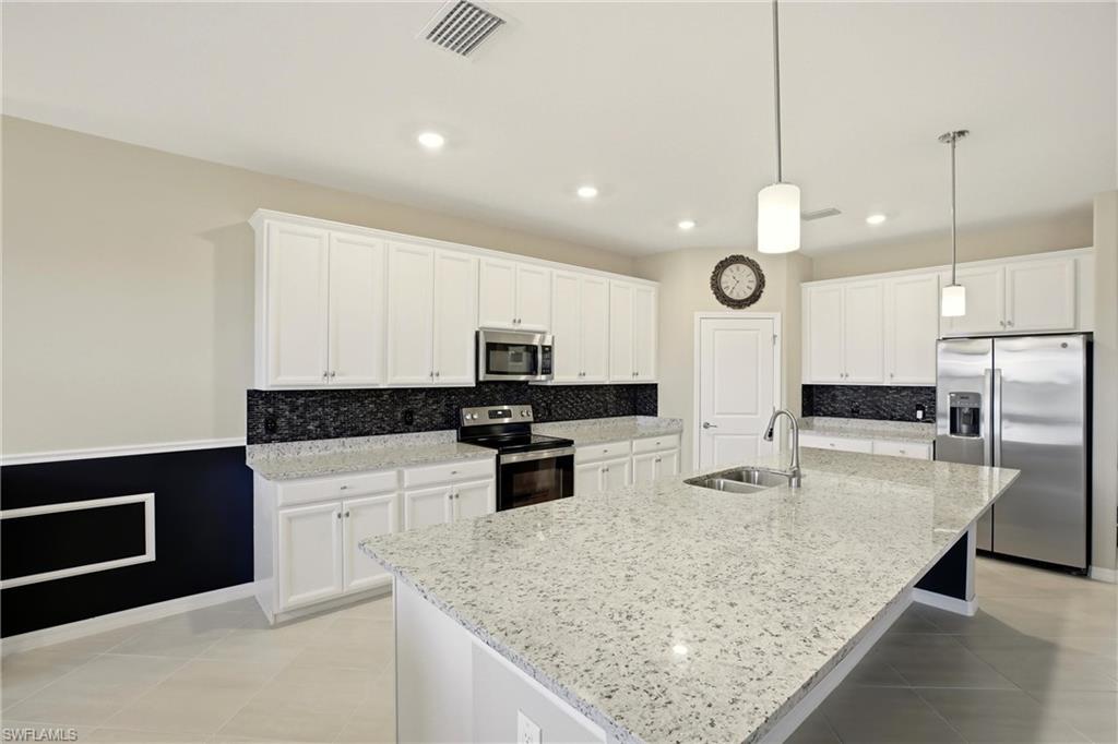 3341 Antilla CT