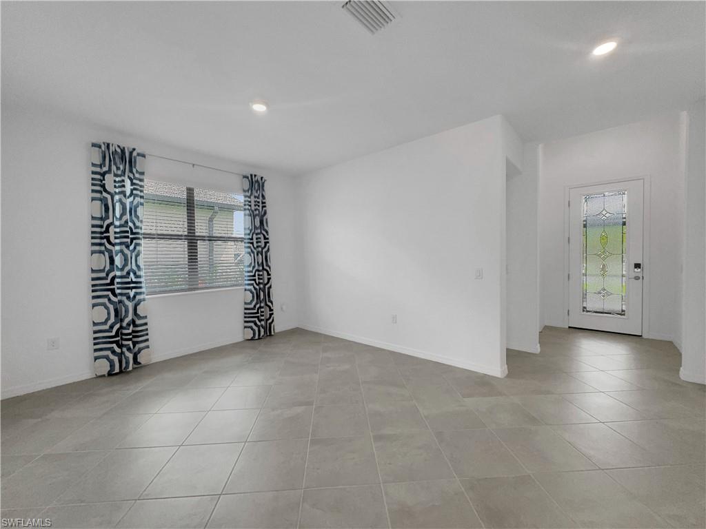 3198 Altimira DR