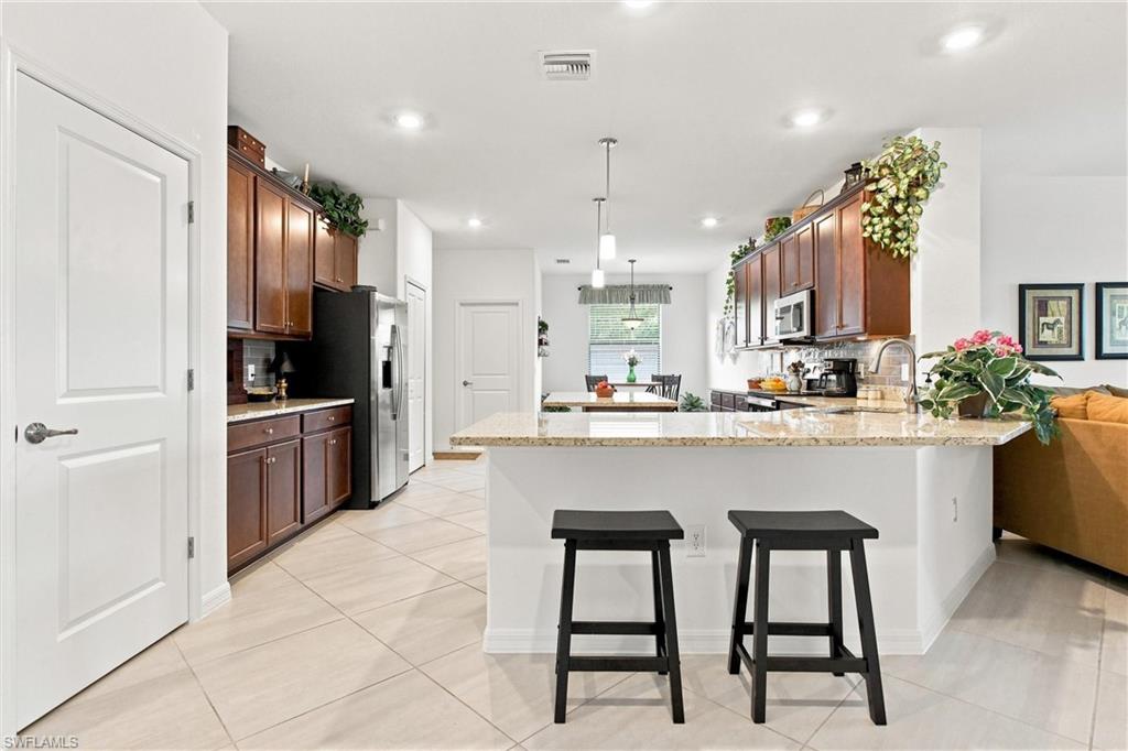 3319 Antilla CT