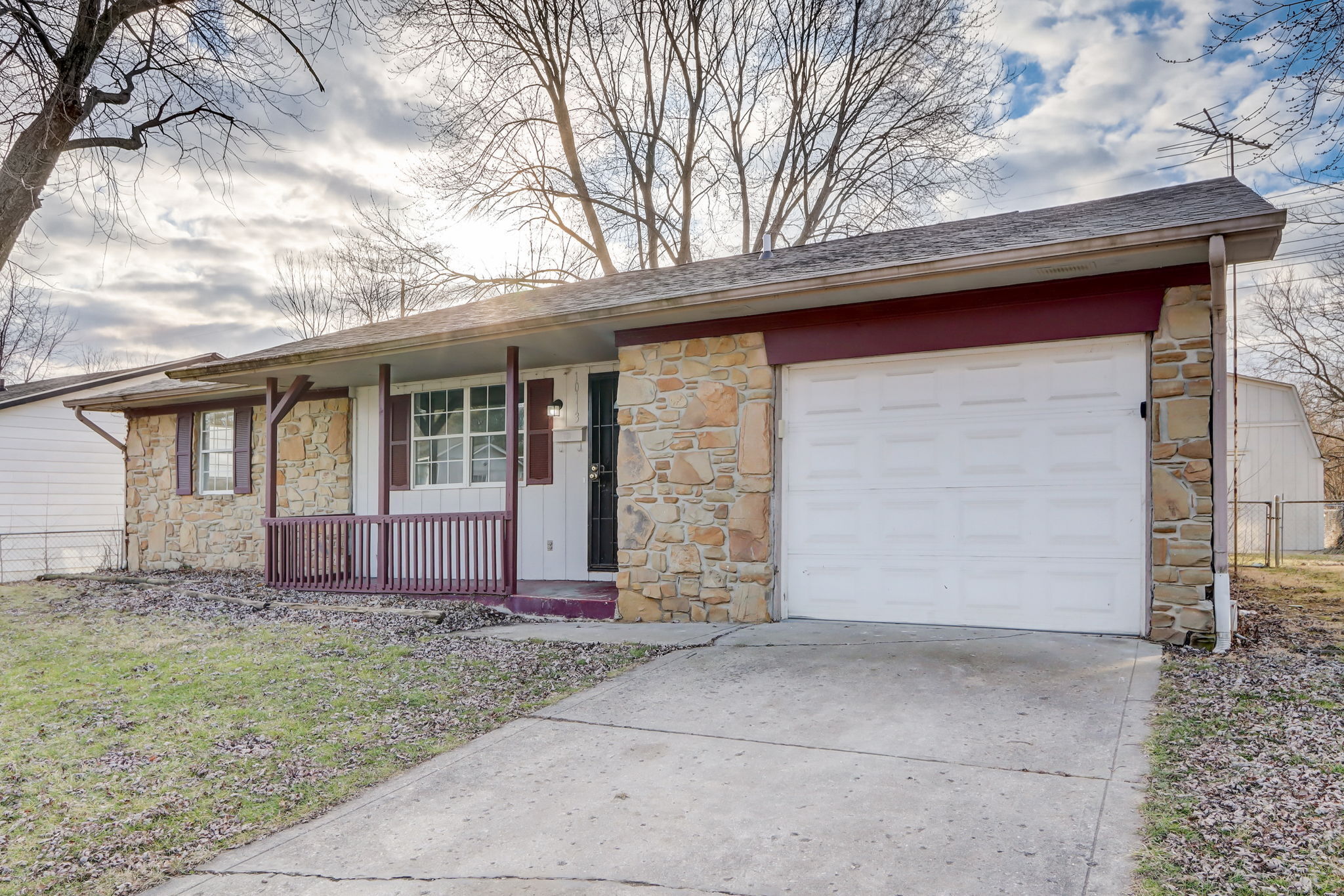 10113 E 33rd Street