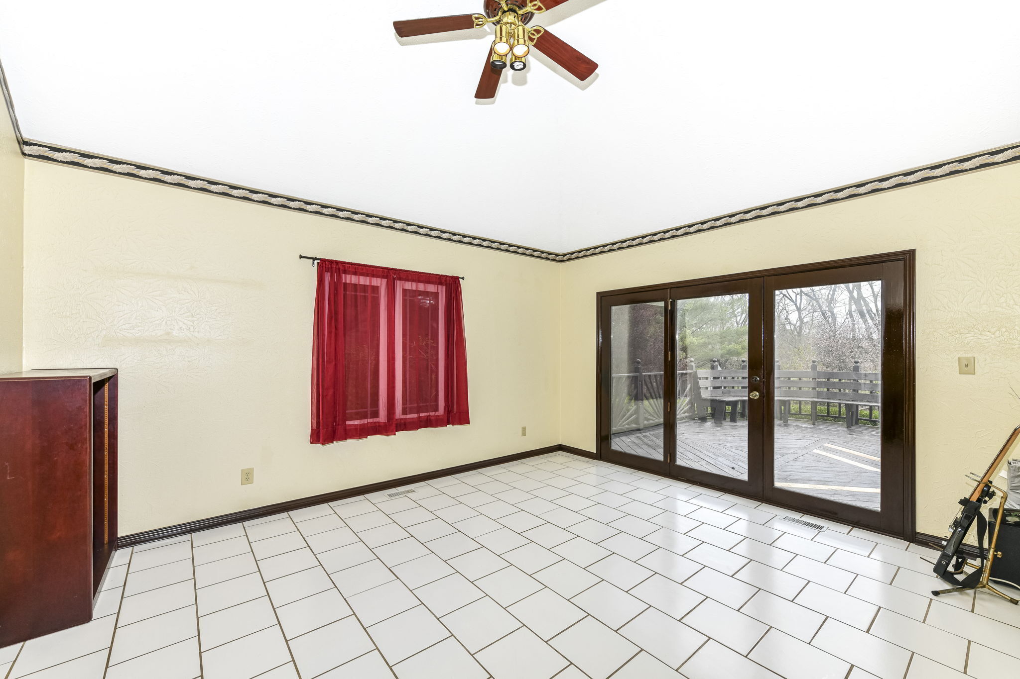8383 Meadow Drive