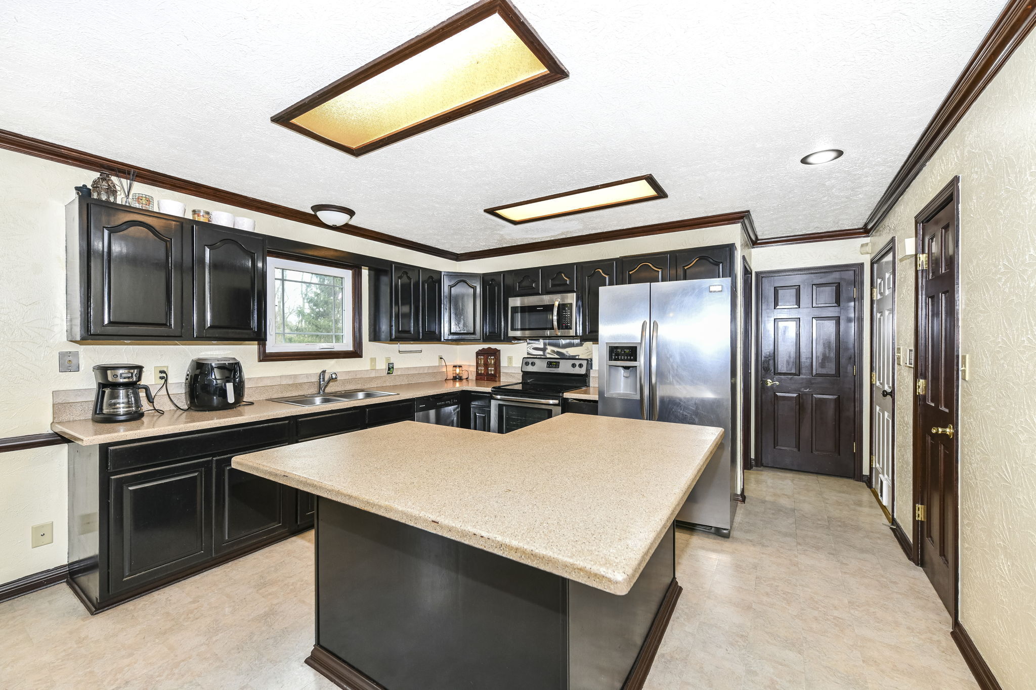 8383 Meadow Drive