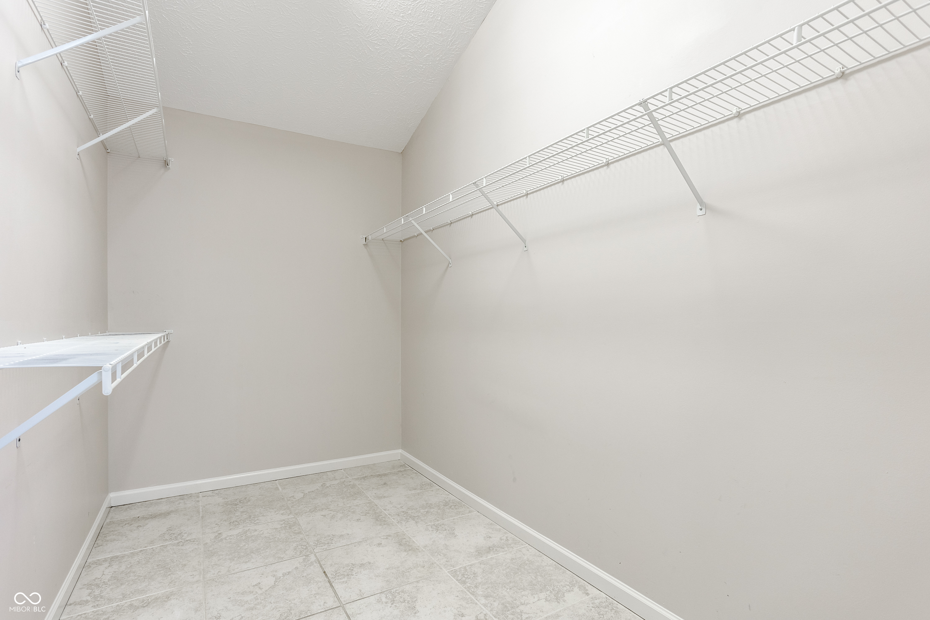 13993 Bigelow Court