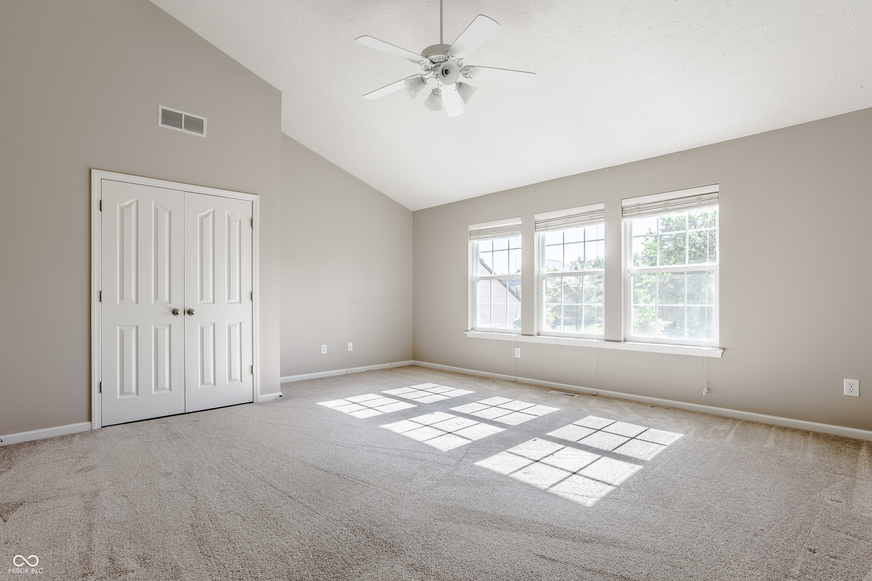 13993 Bigelow Court