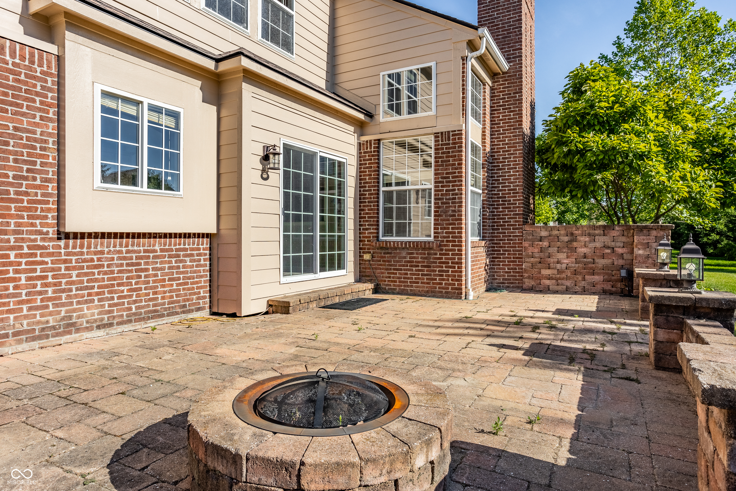 13993 Bigelow Court
