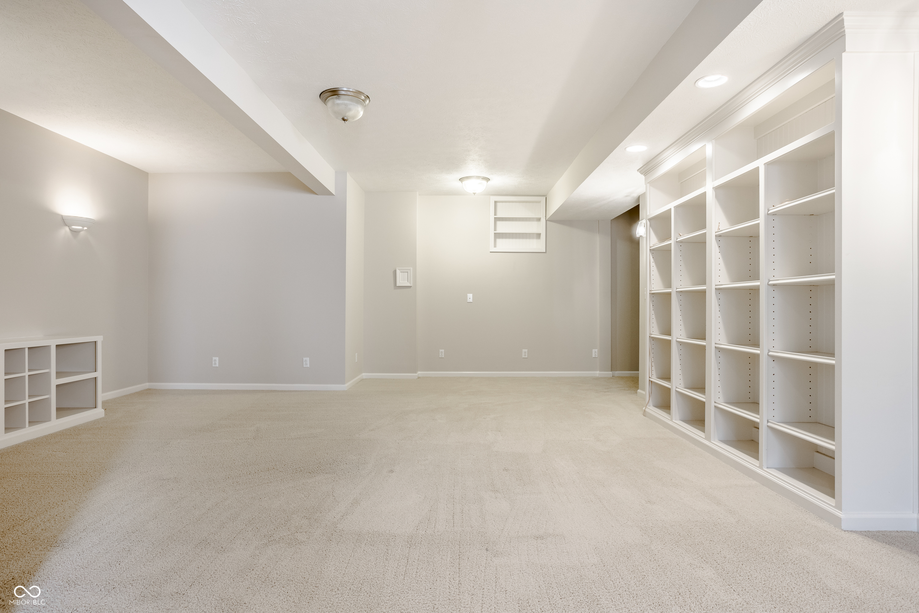 13993 Bigelow Court