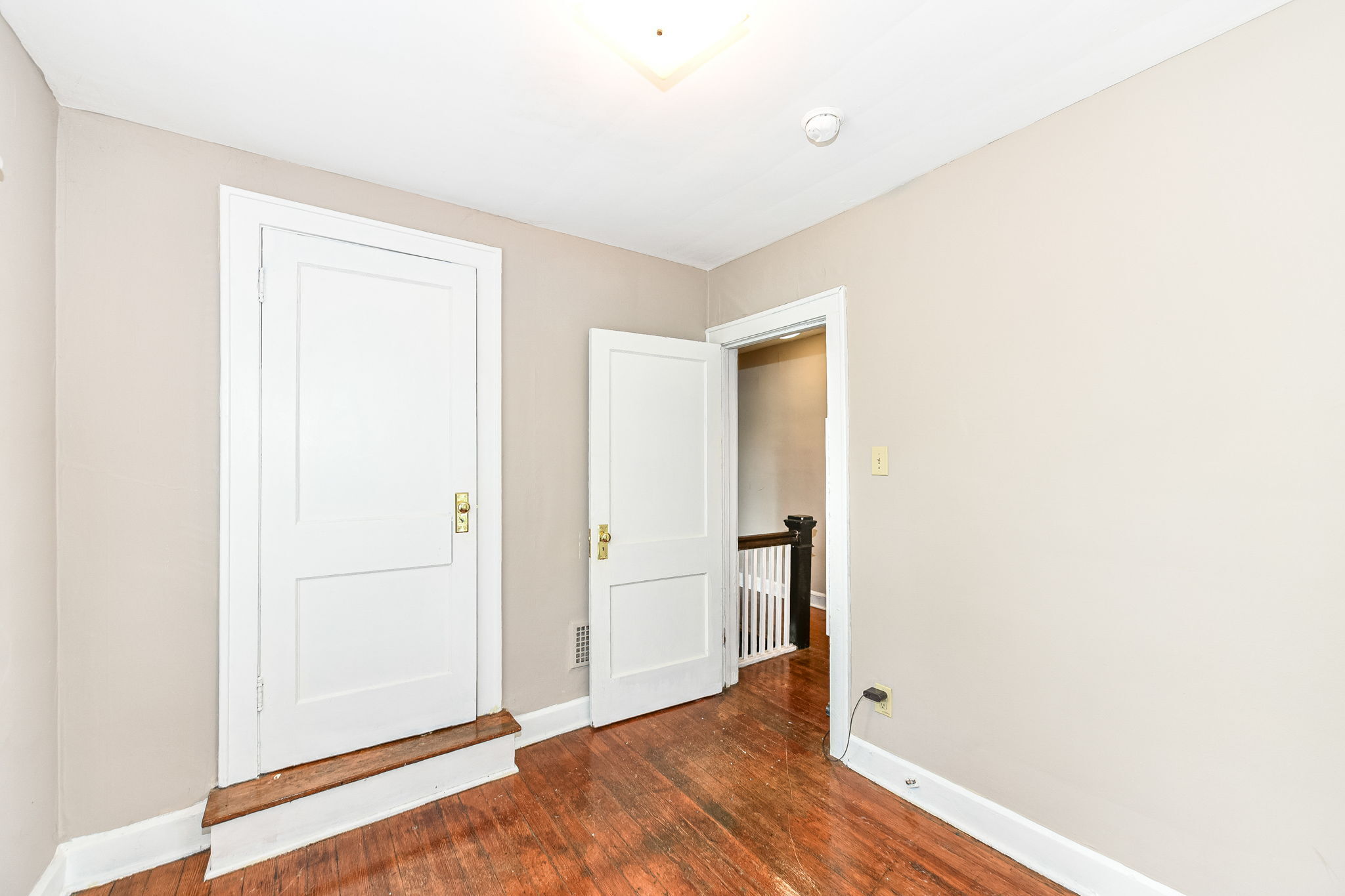 715 E 48th Street