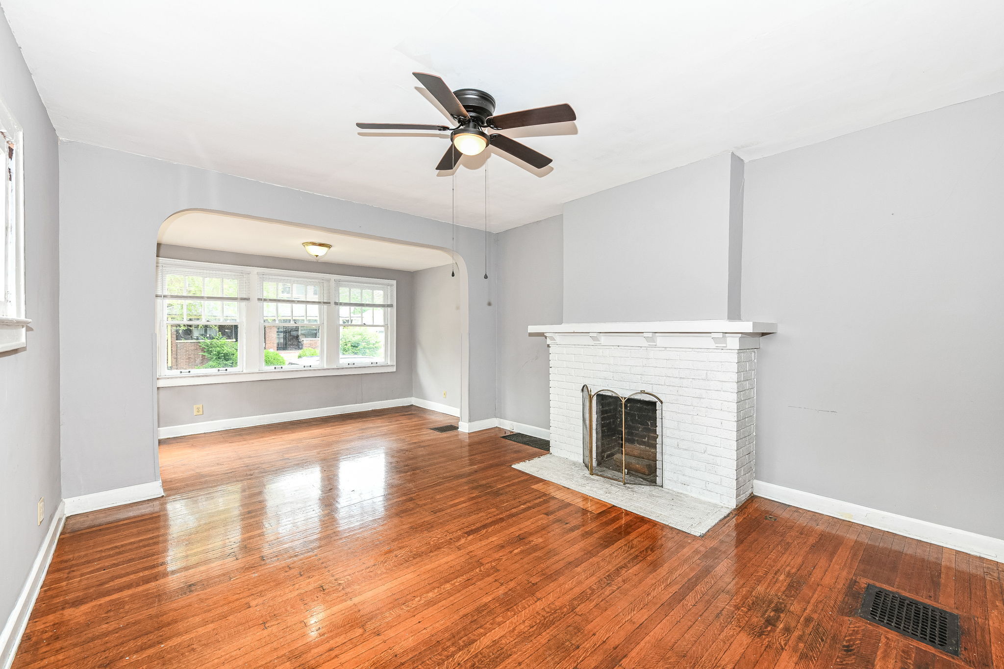 715 E 48th Street