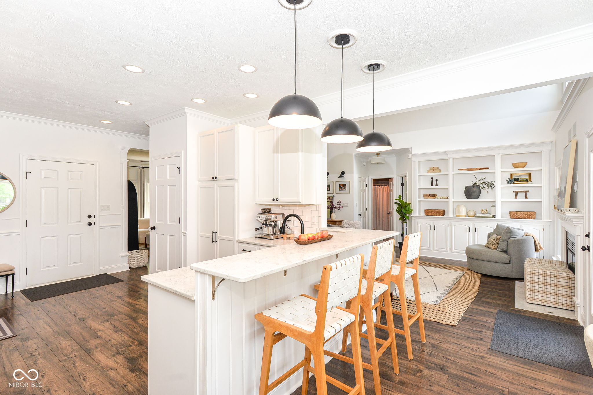 6432 Calais Drive