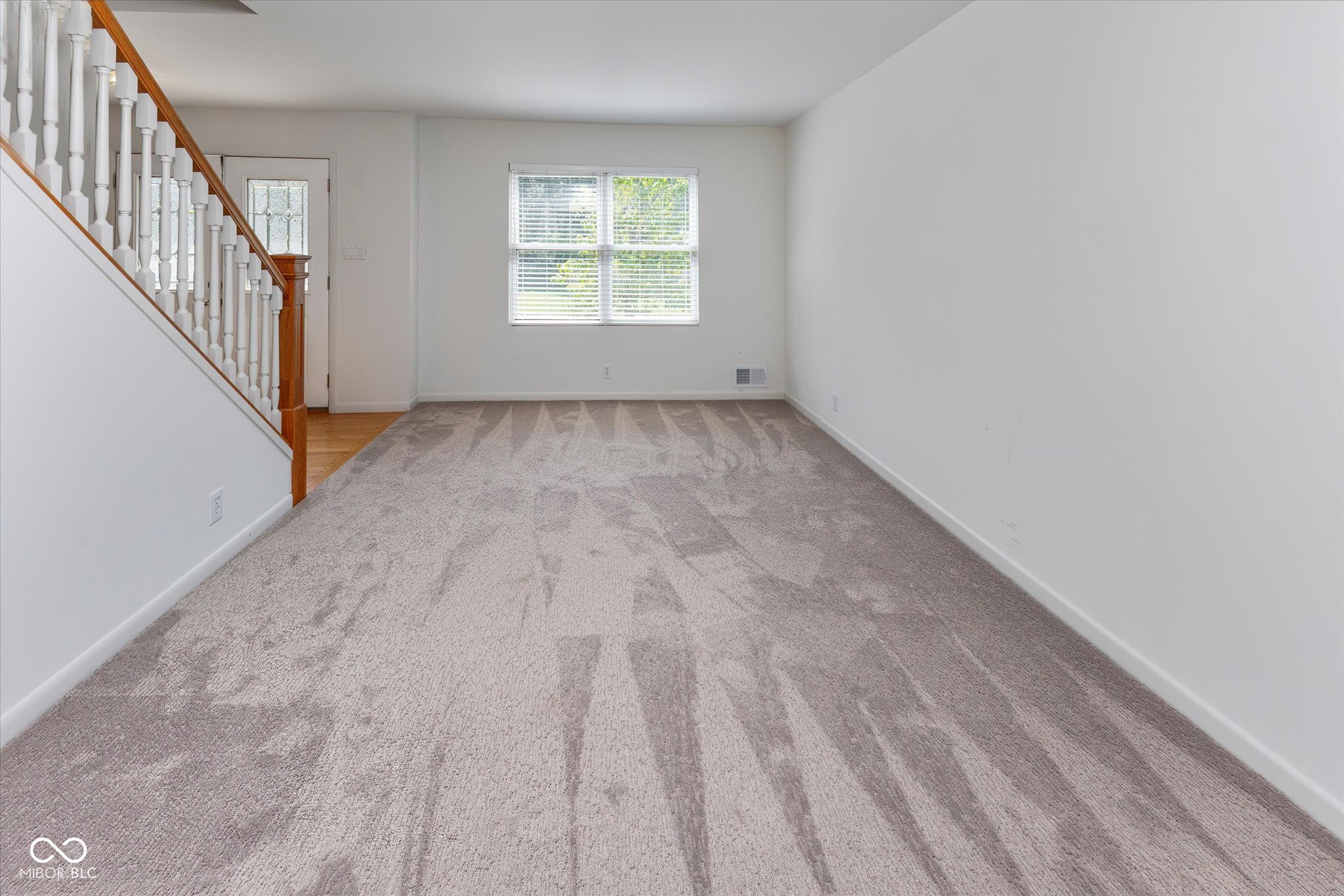 140 Kenwood Court