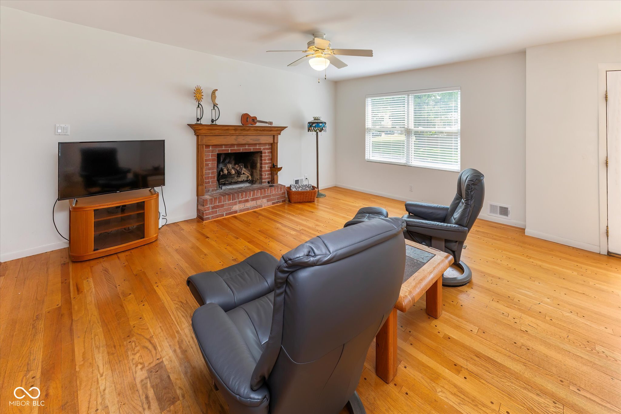 140 Kenwood Court