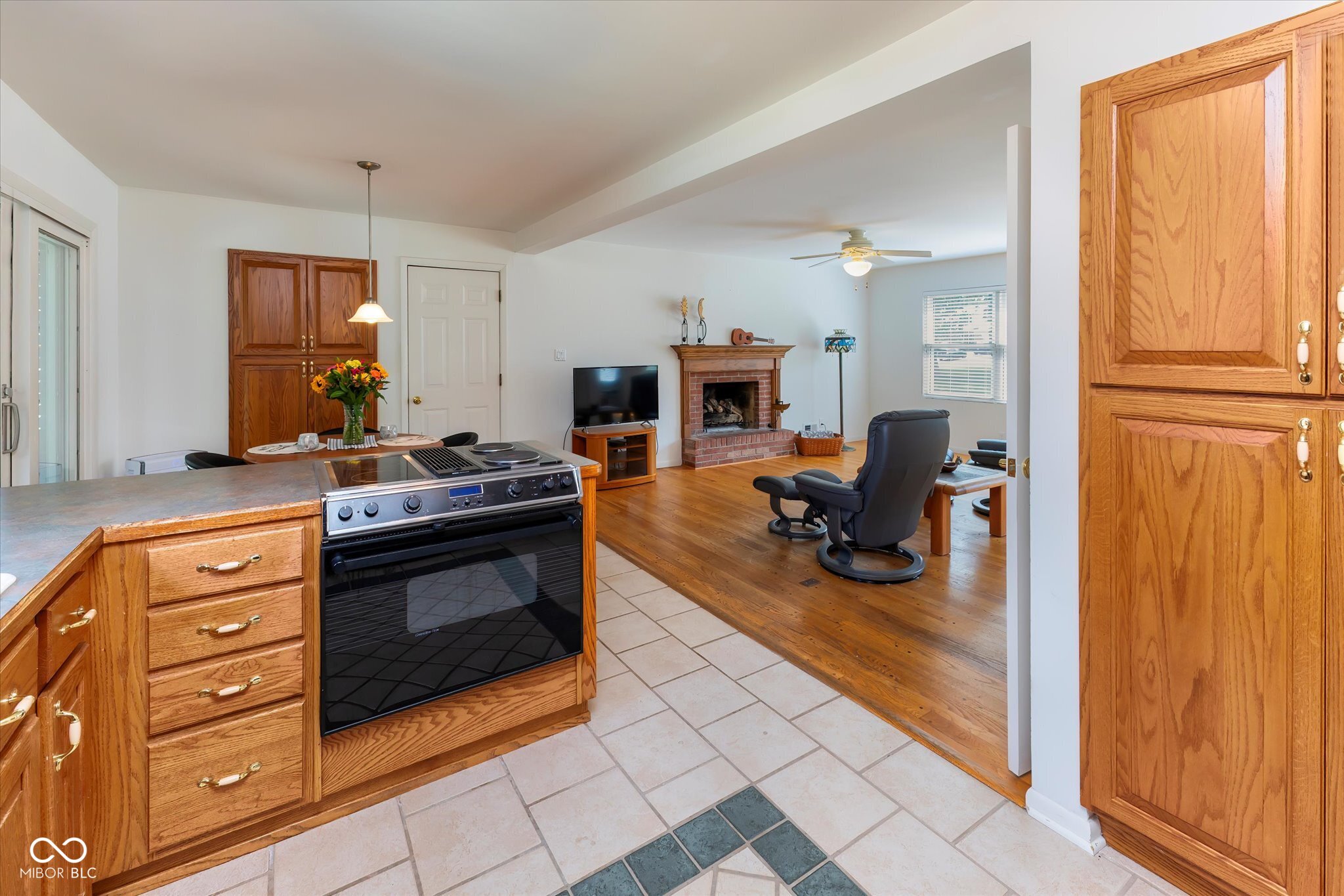140 Kenwood Court