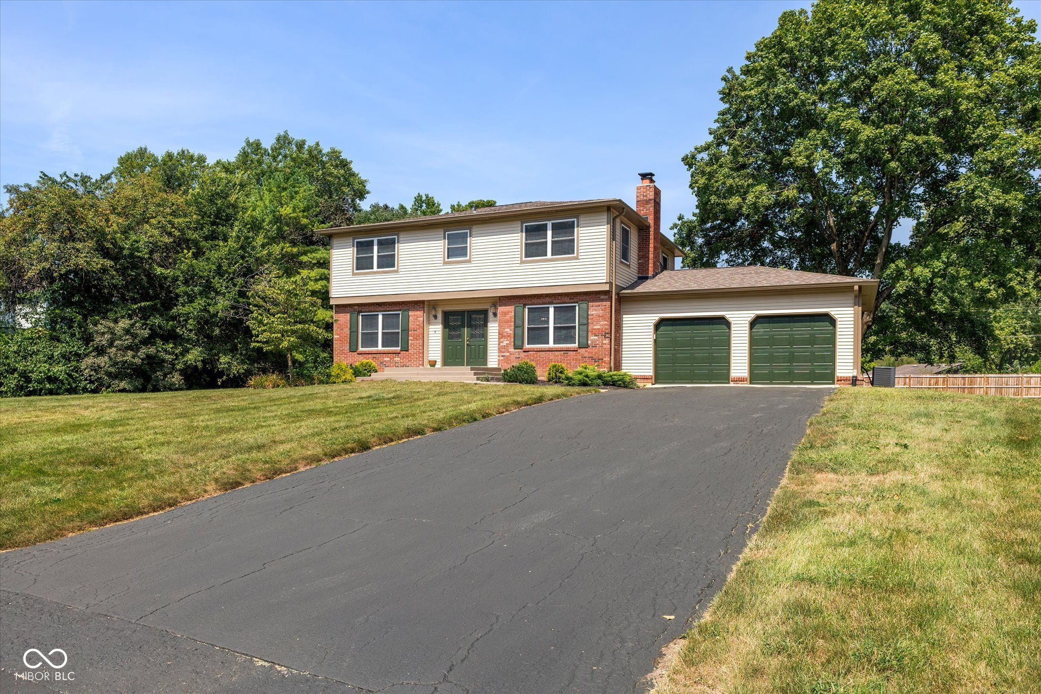140 Kenwood Court