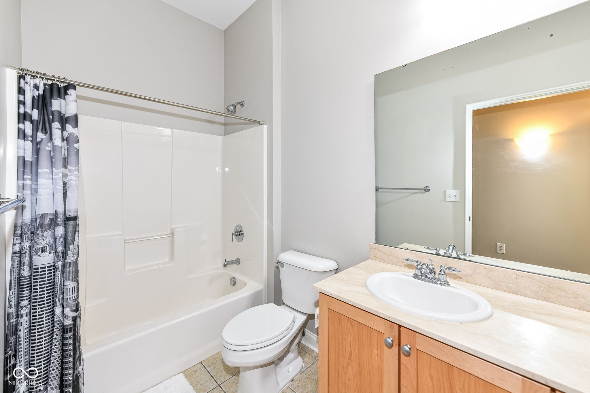 450 E Ohio Street Unit: 307