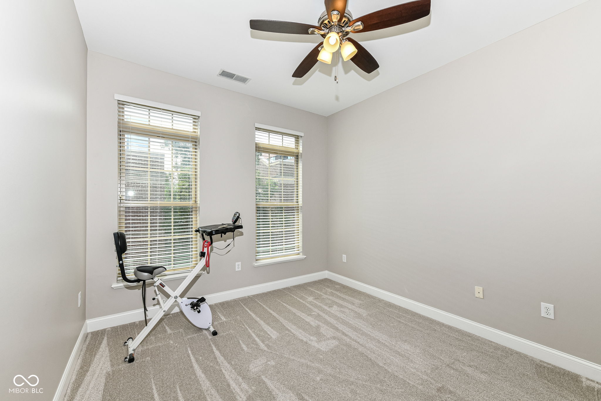 450 E Ohio Street Unit: 307