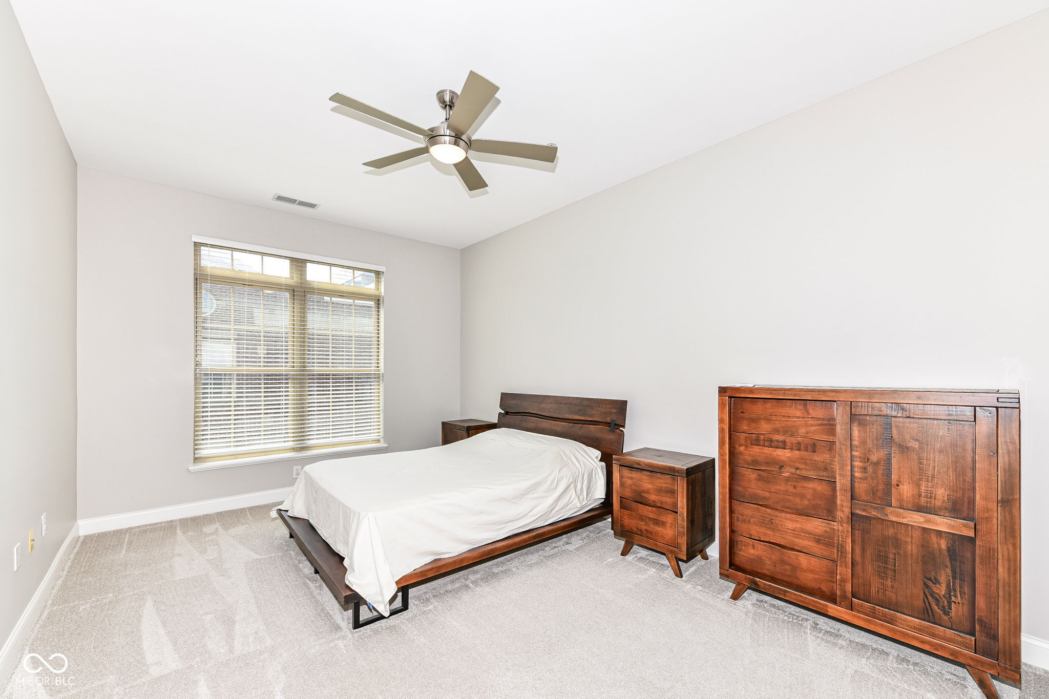 450 E Ohio Street Unit: 307
