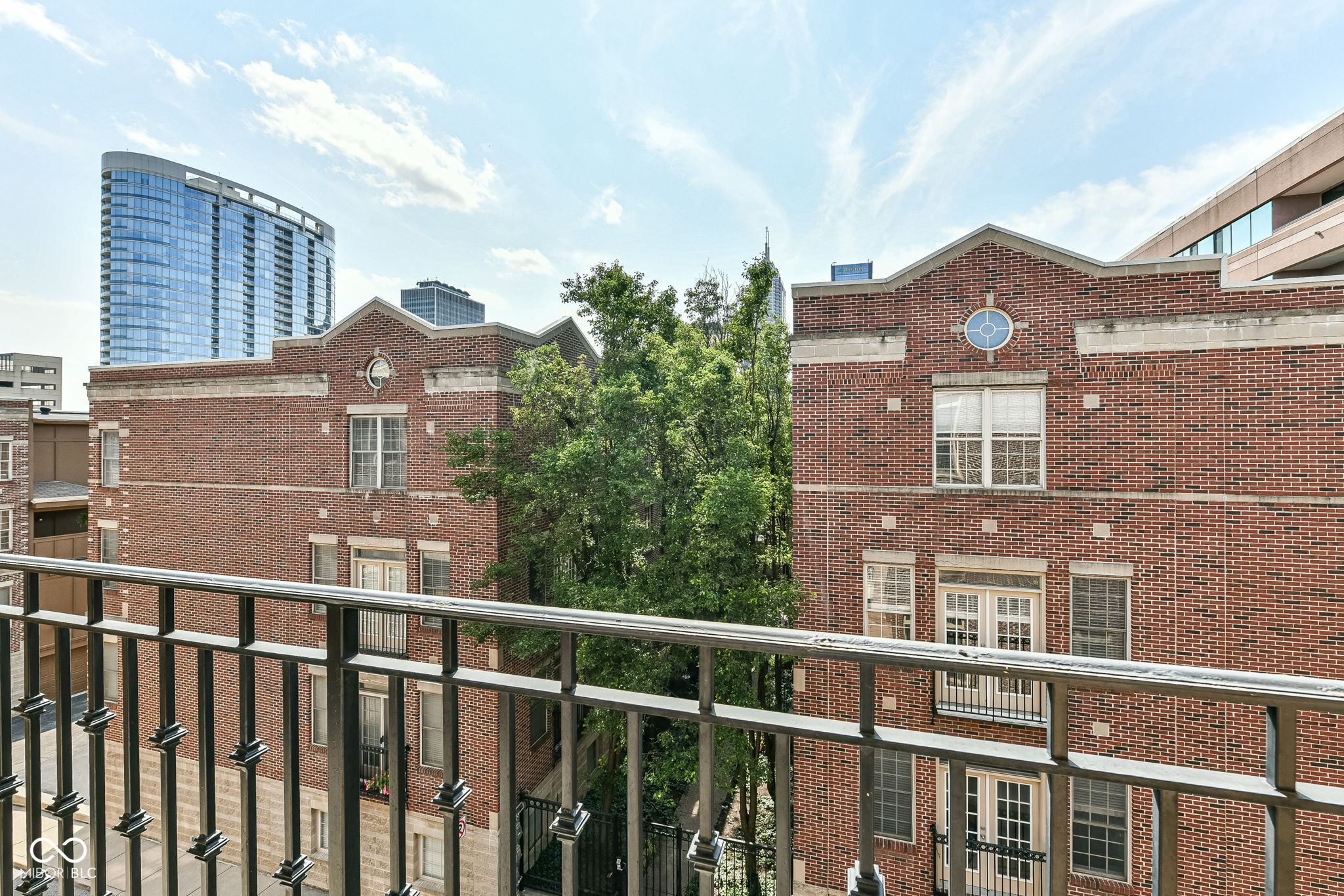 450 E Ohio Street Unit: 307