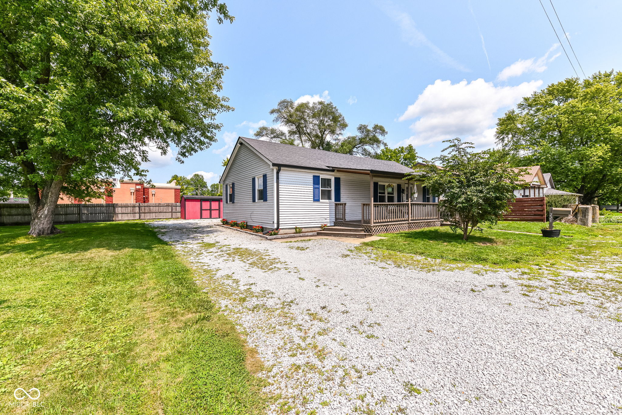 225 W Garden Street