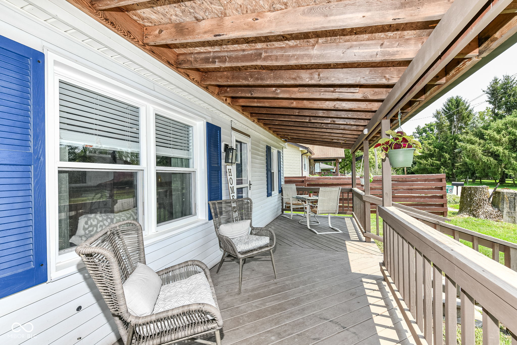 225 W Garden Street