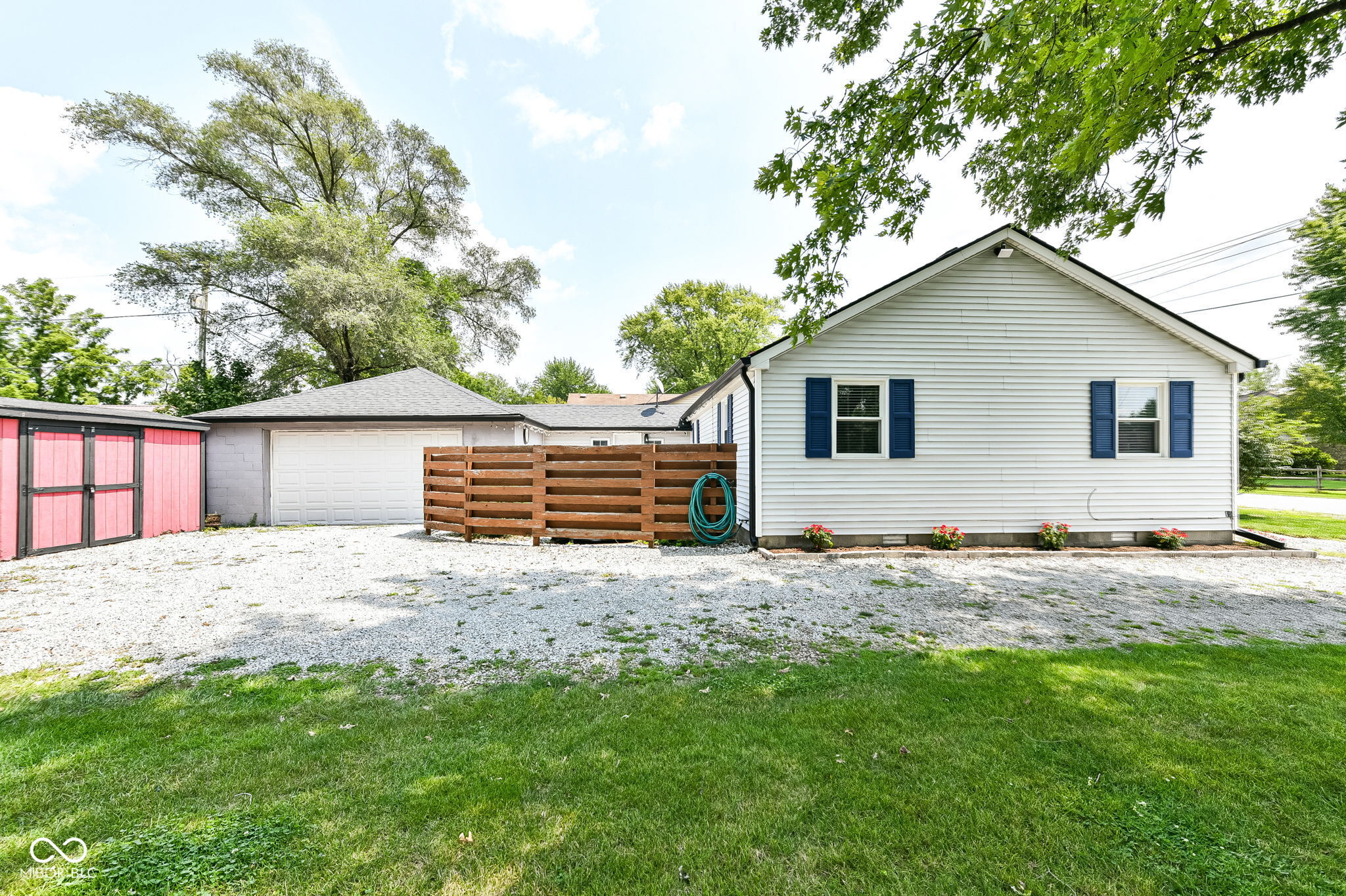 225 W Garden Street