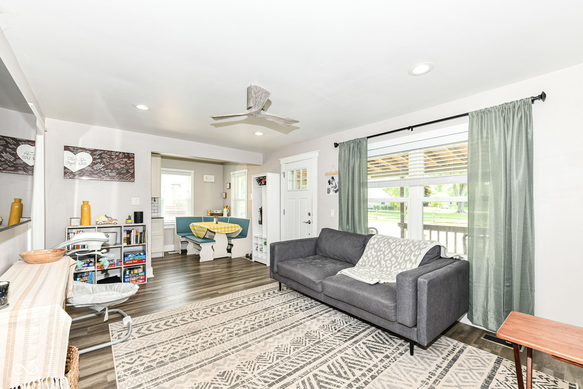 225 W Garden Street