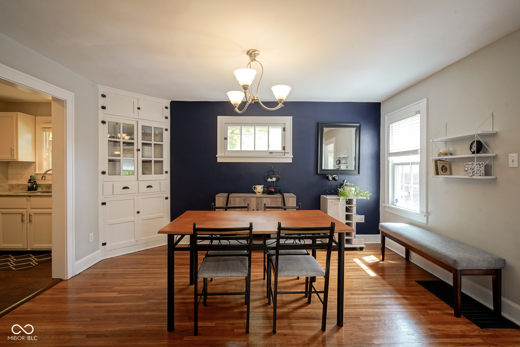 6033 N Park Avenue