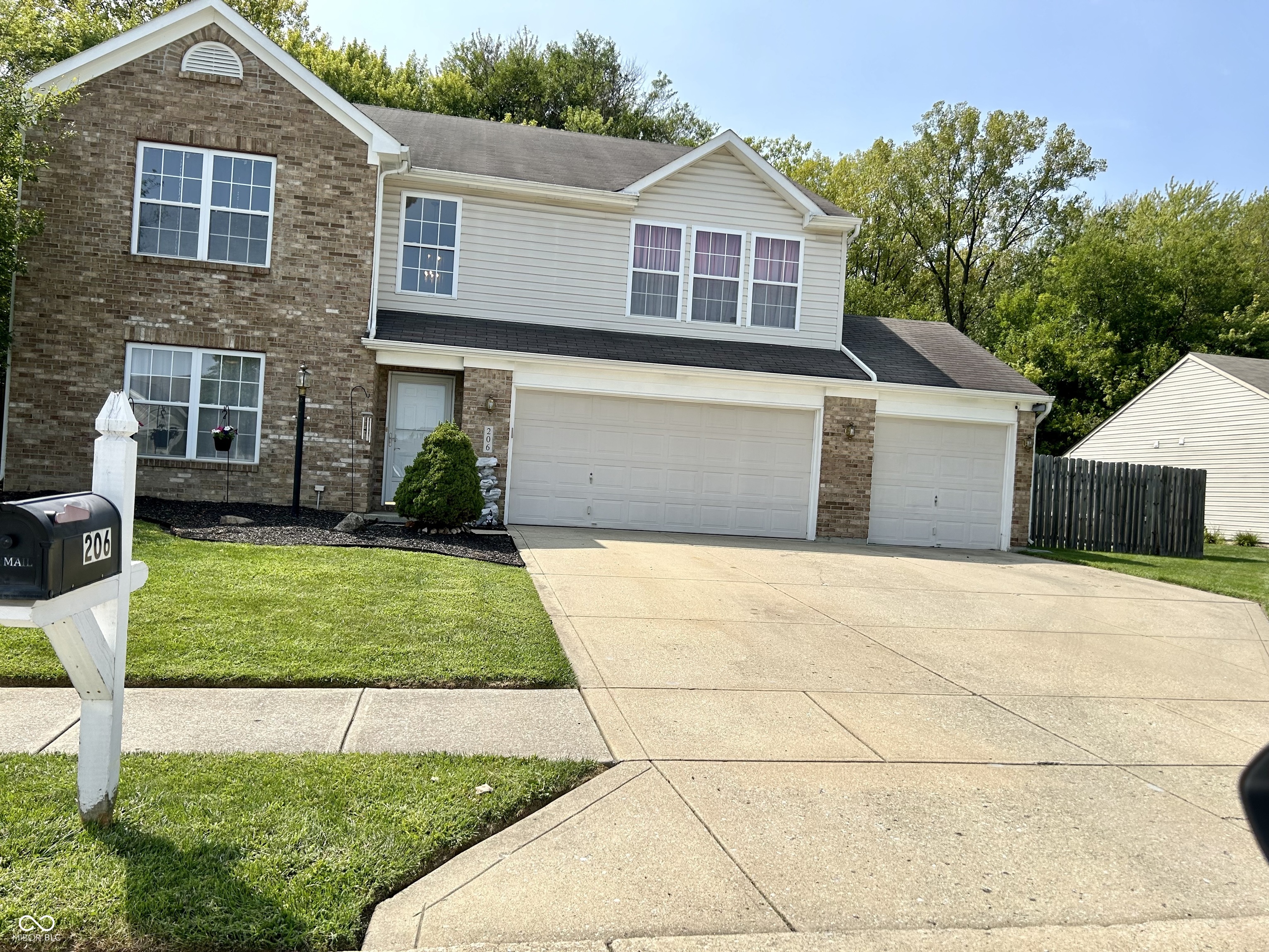 206 Brooks Way