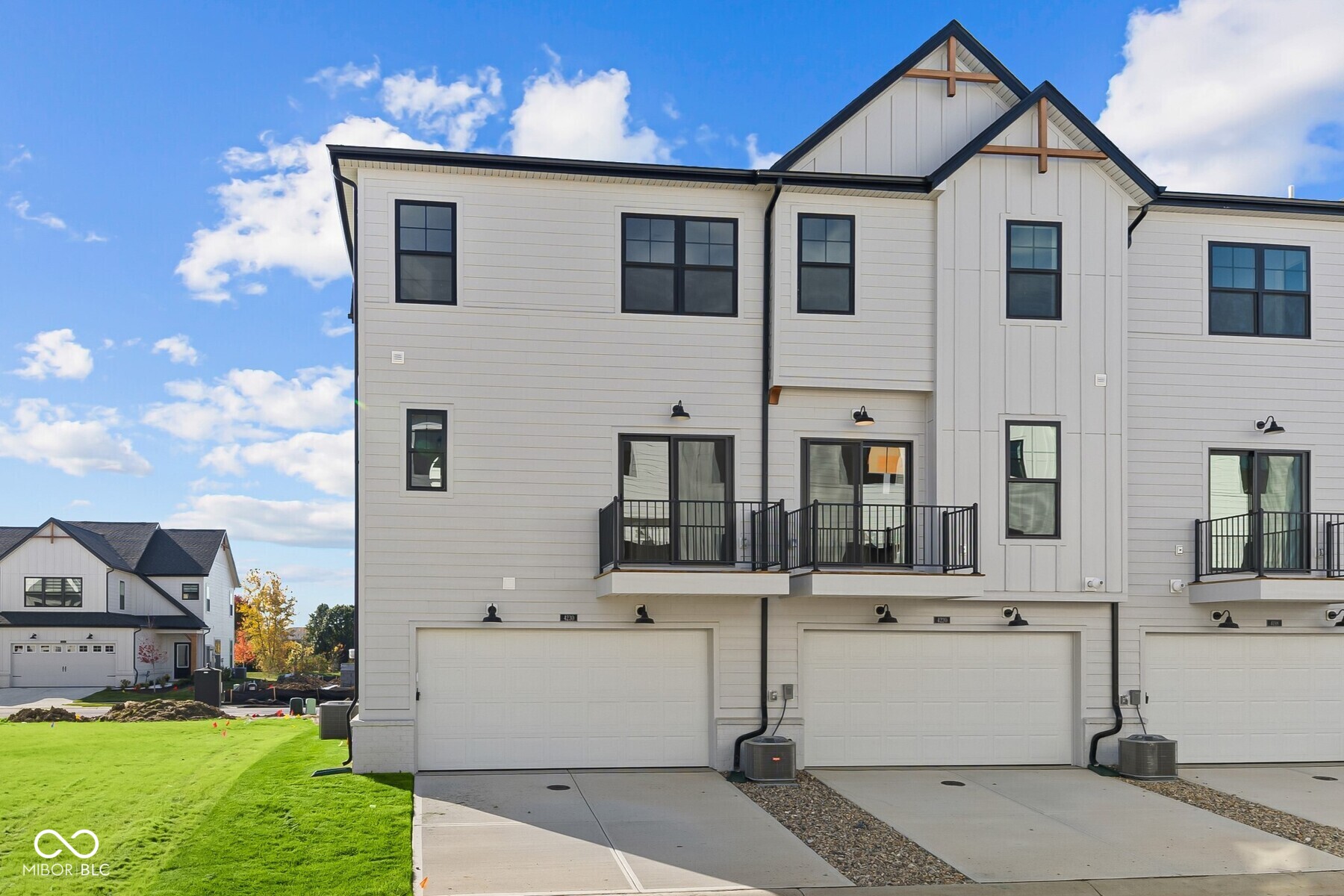 4230 Douro Trail