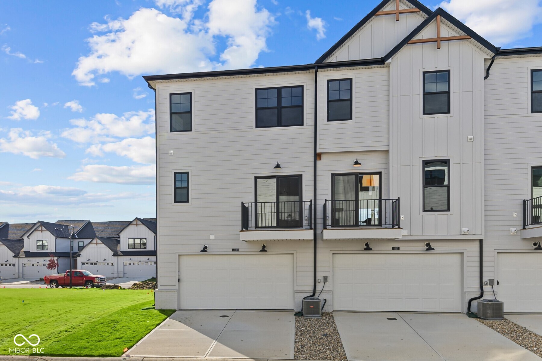 4230 Douro Trail