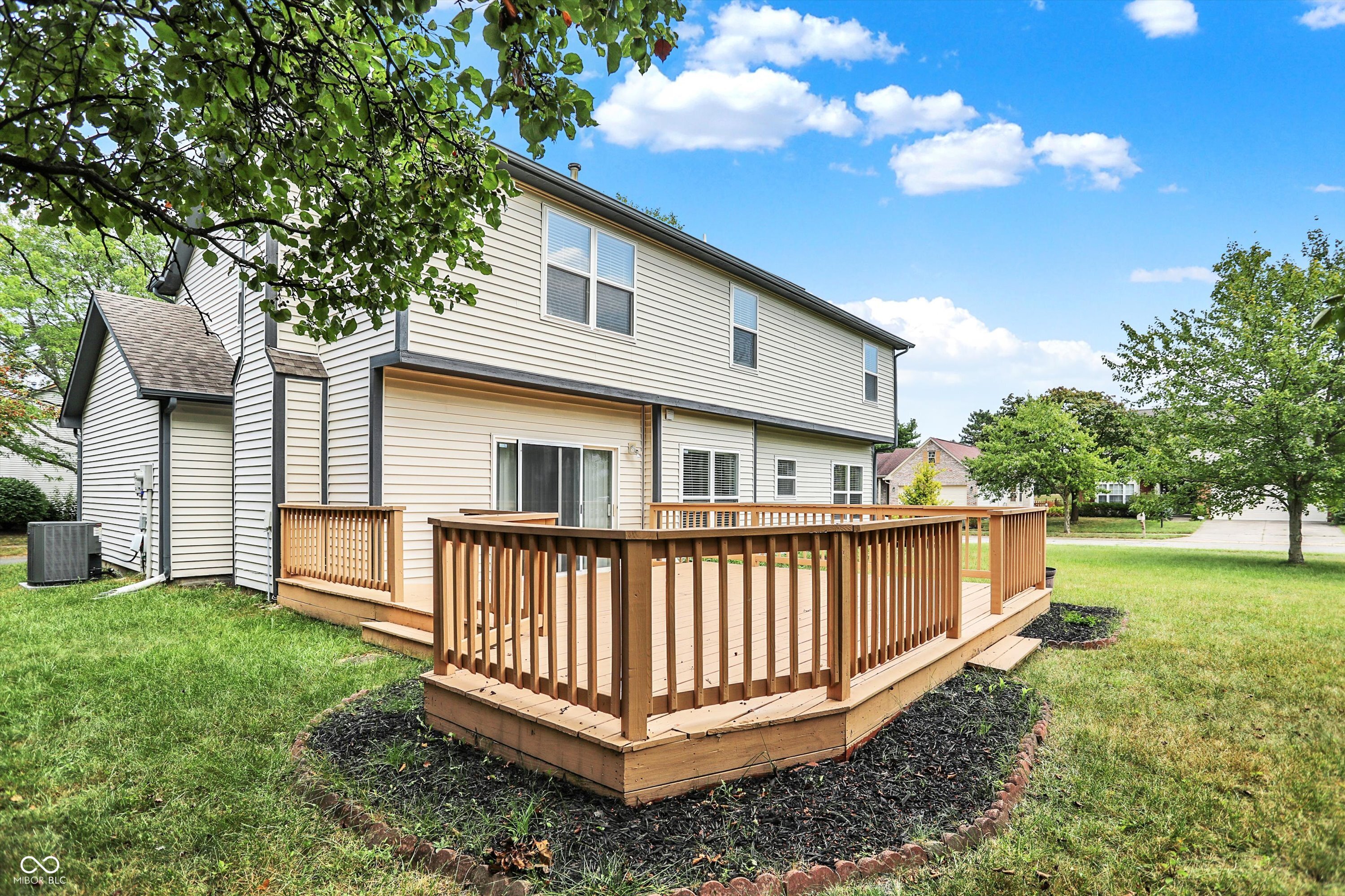9902 Mapleton Court