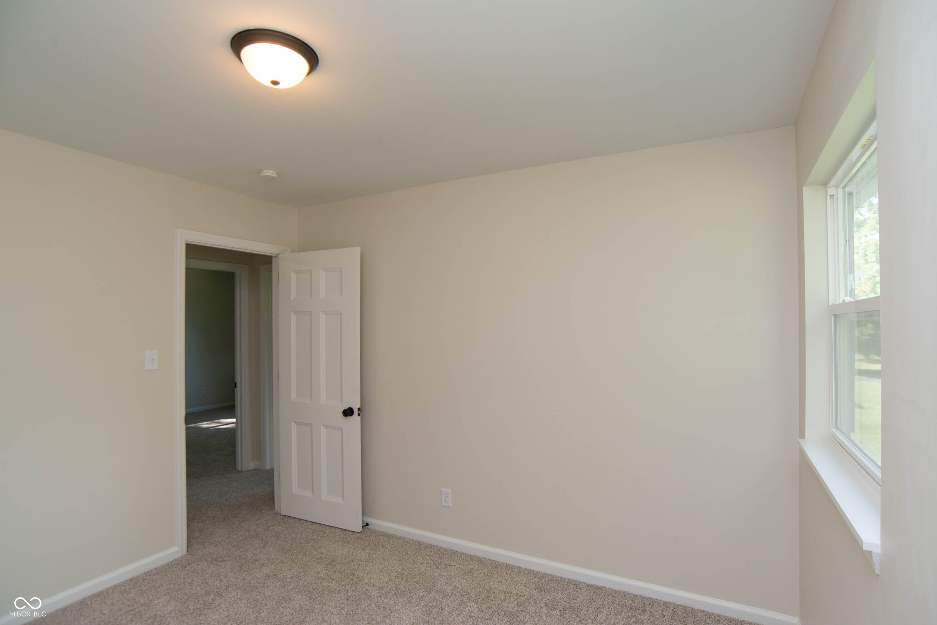 5454 Hawthorne Drive