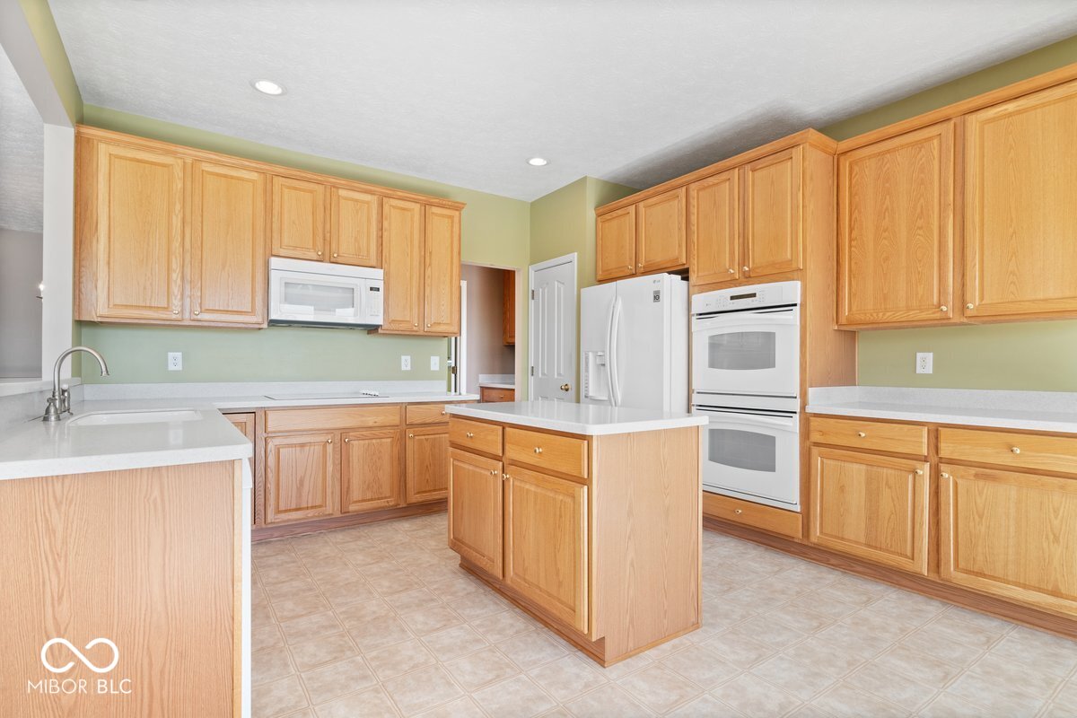 13903 Marble Arch Way