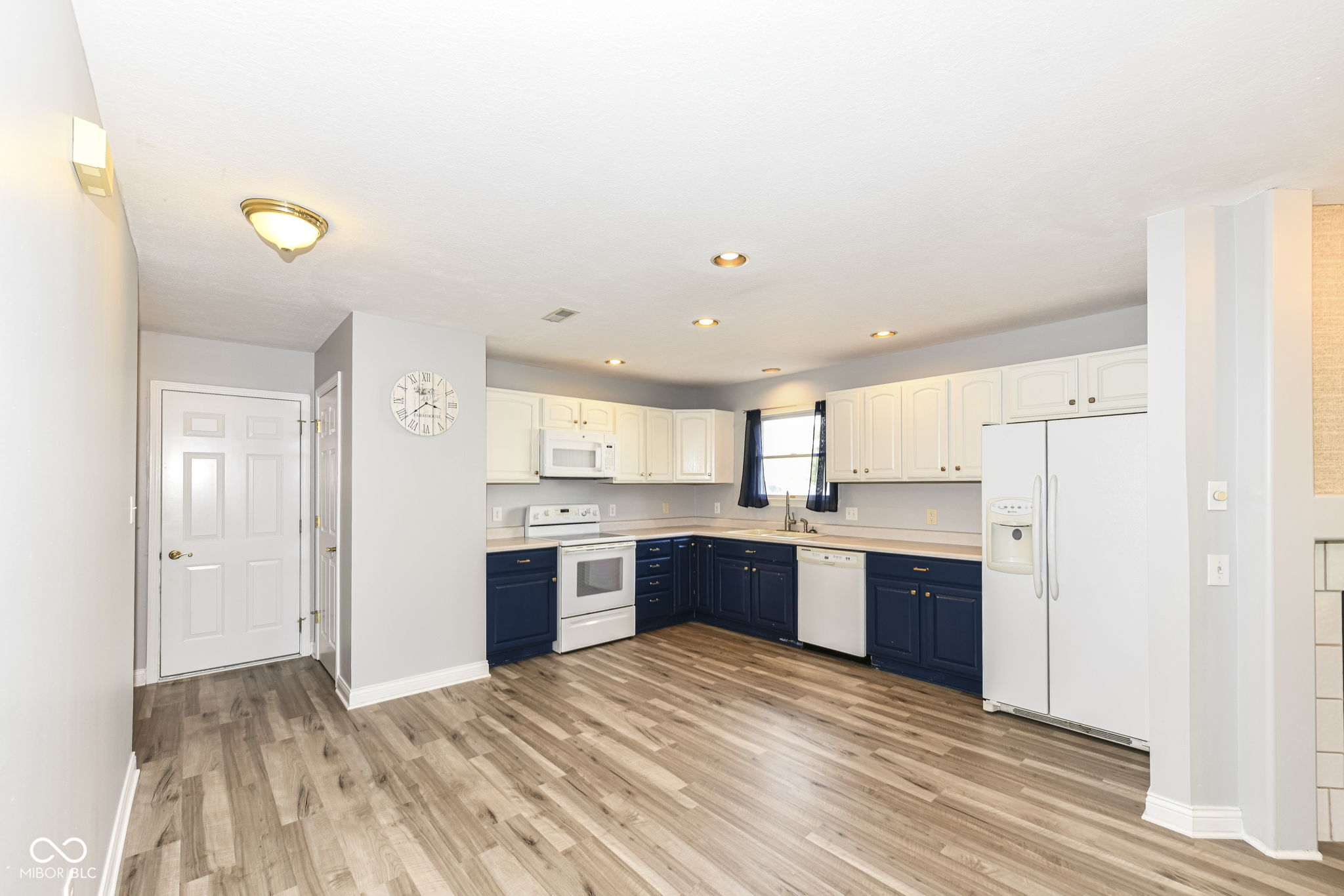 1207 Worcester Way