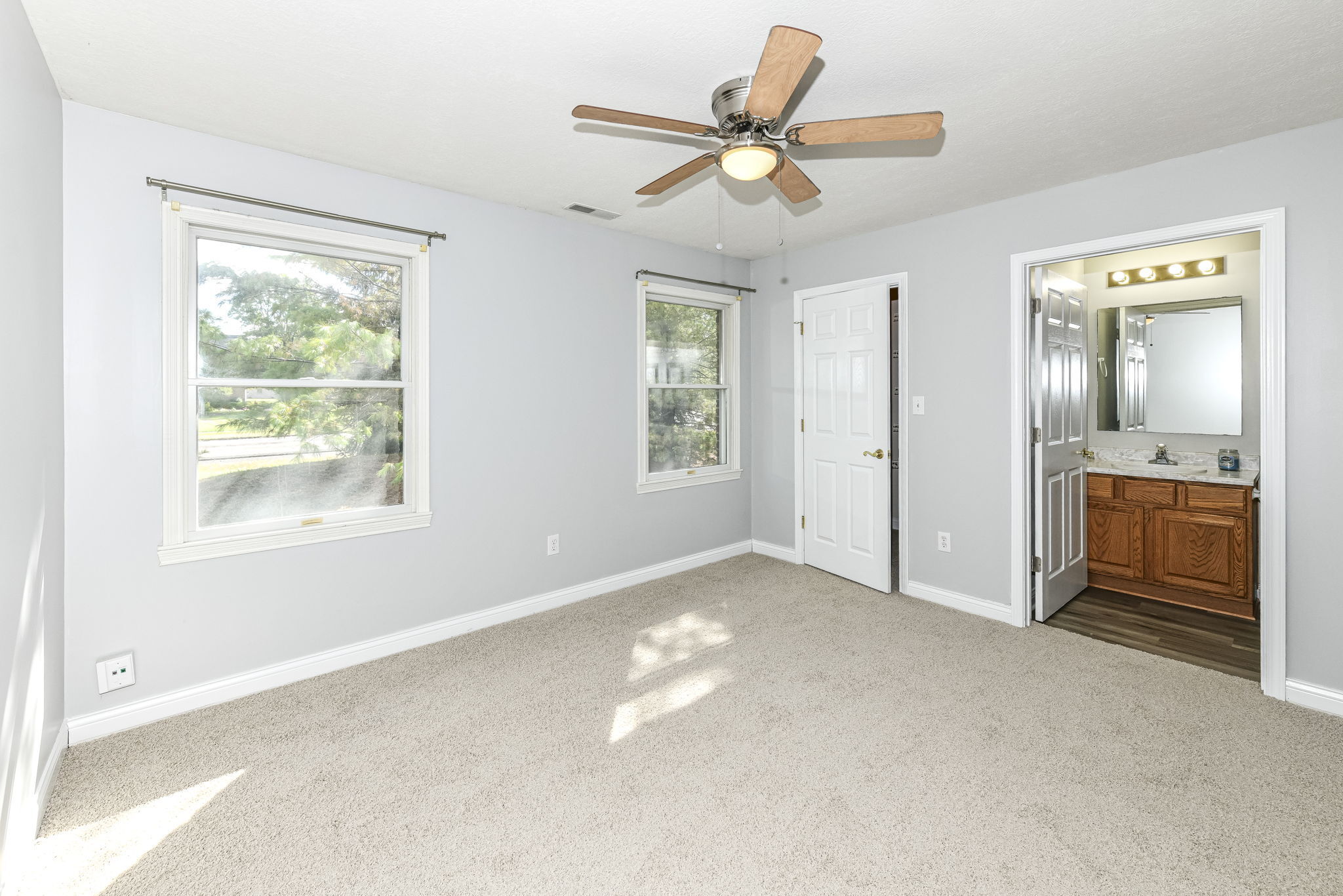 1207 Worcester Way