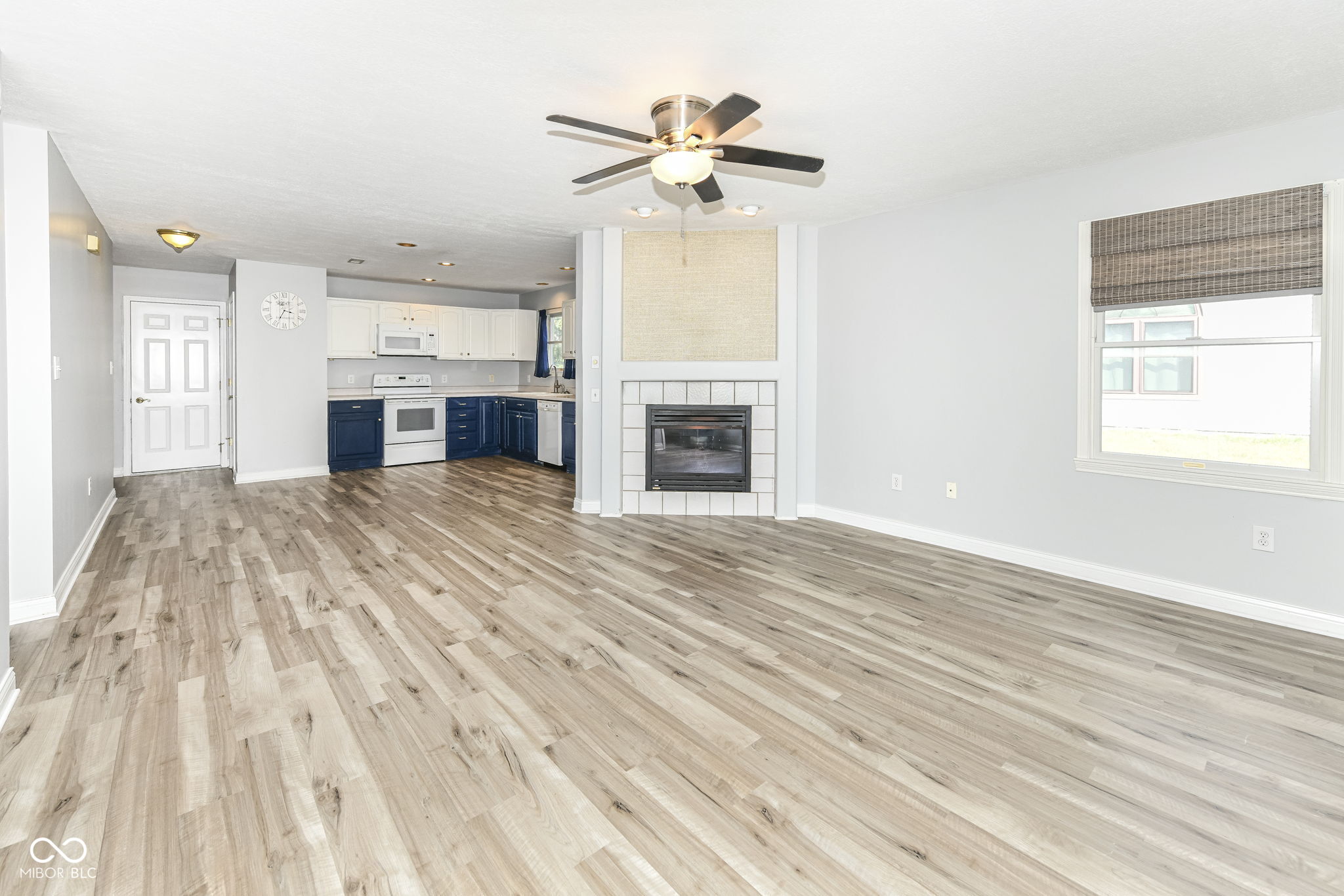 1207 Worcester Way