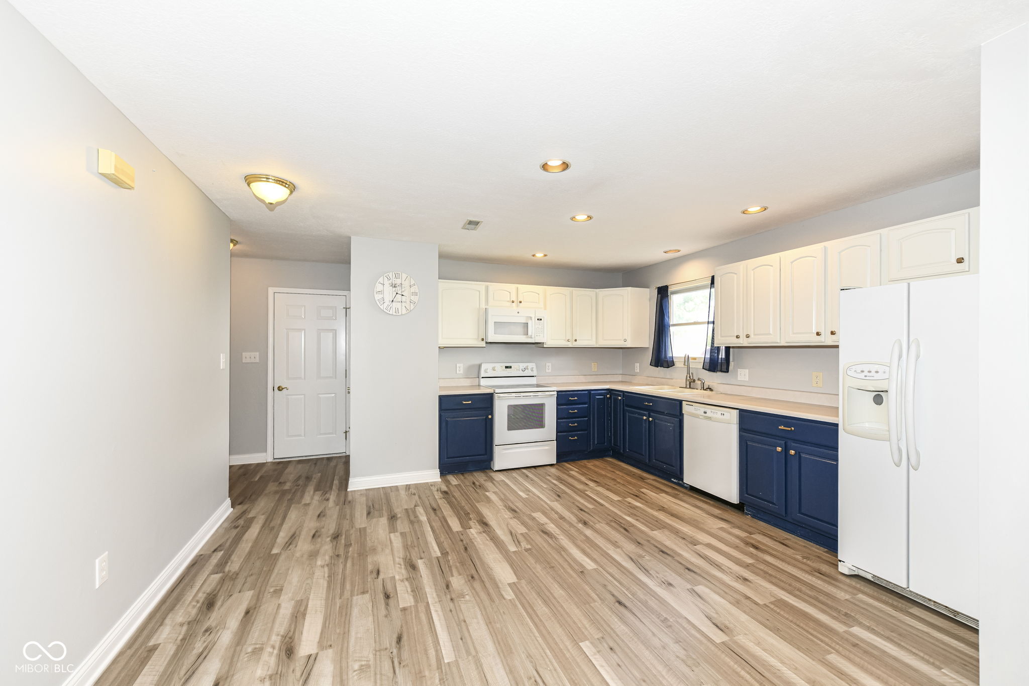 1207 Worcester Way