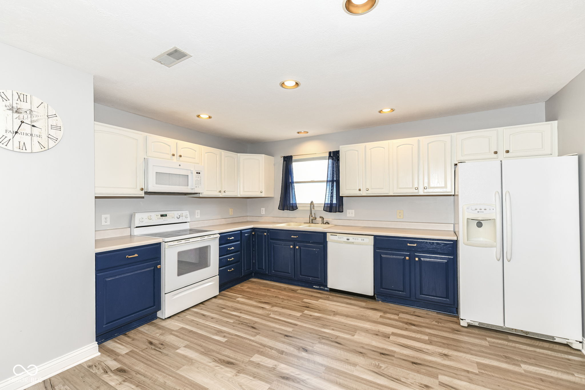 1207 Worcester Way