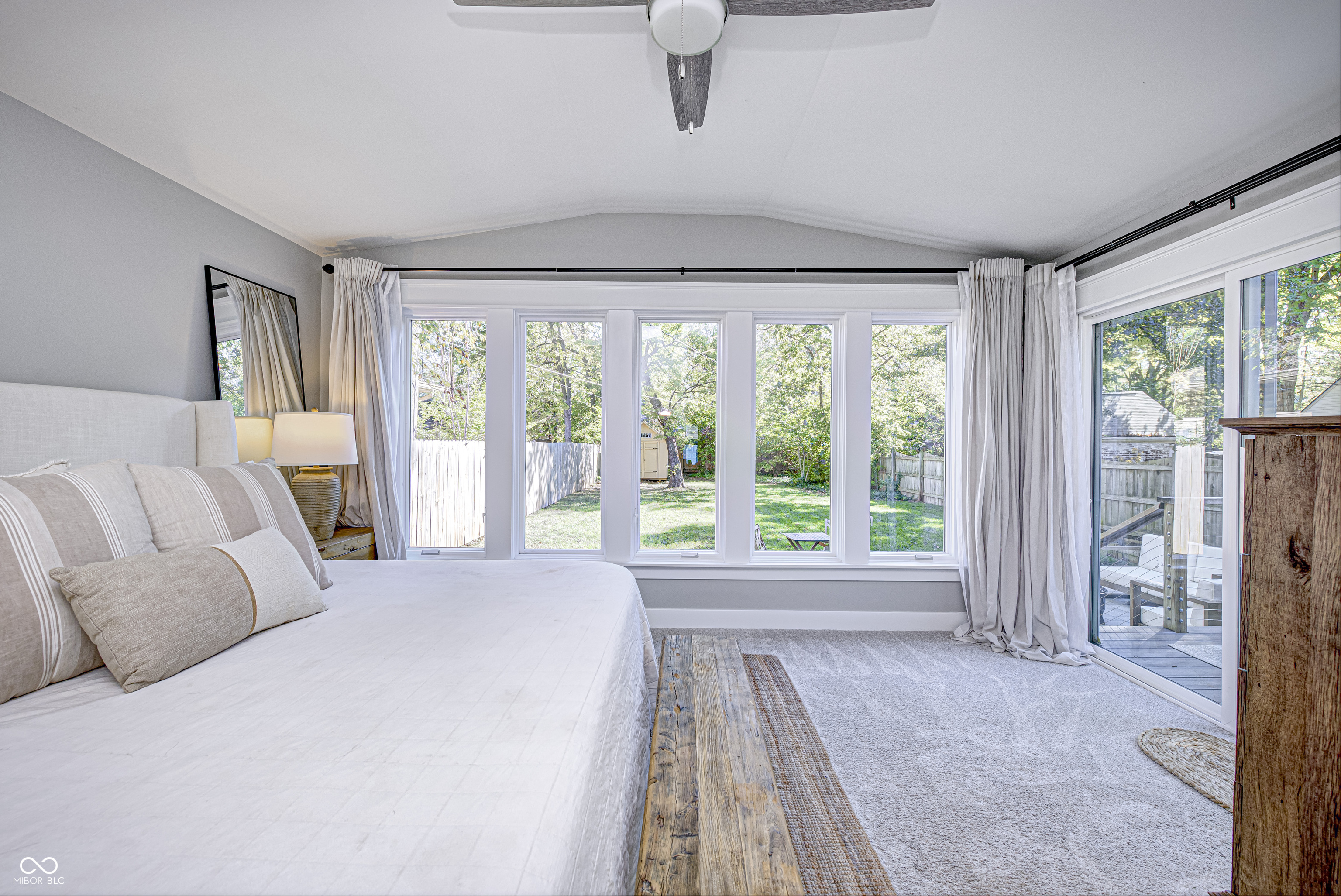 6185 N Park Avenue