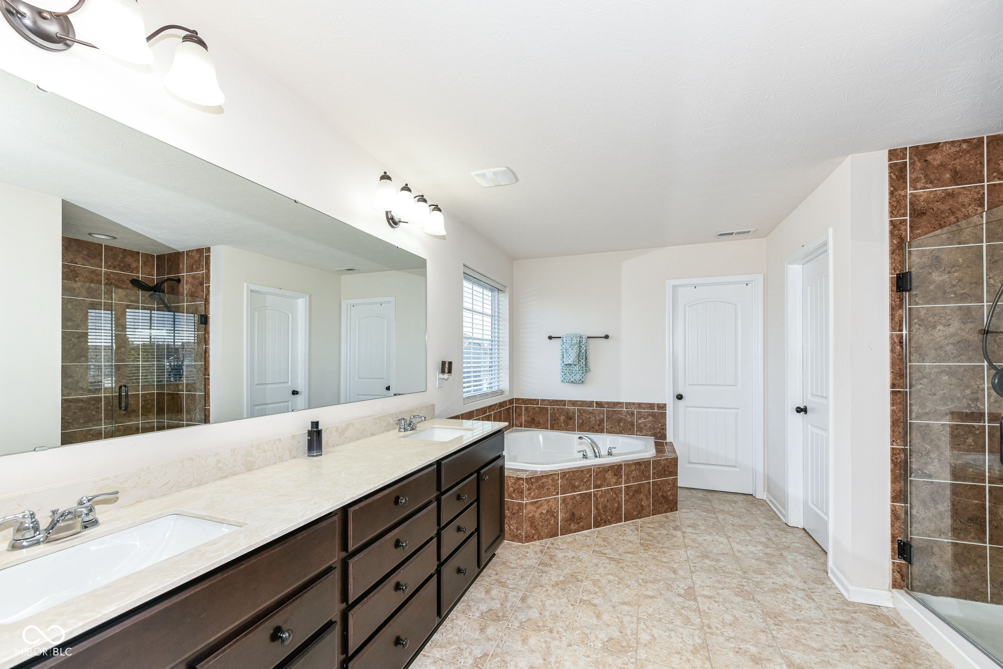 6252 Sugar Maple Drive