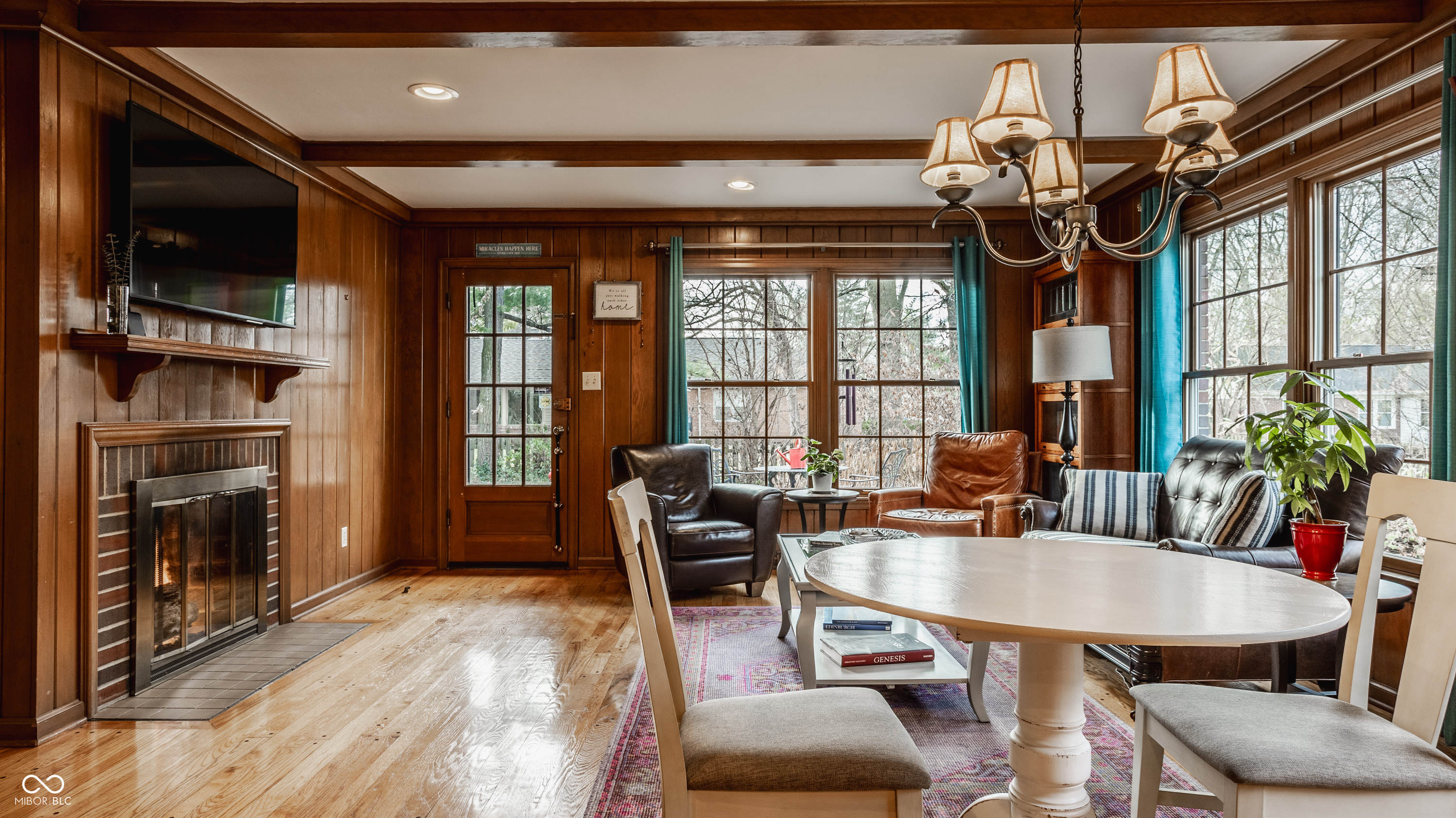 1055 Collingwood Drive