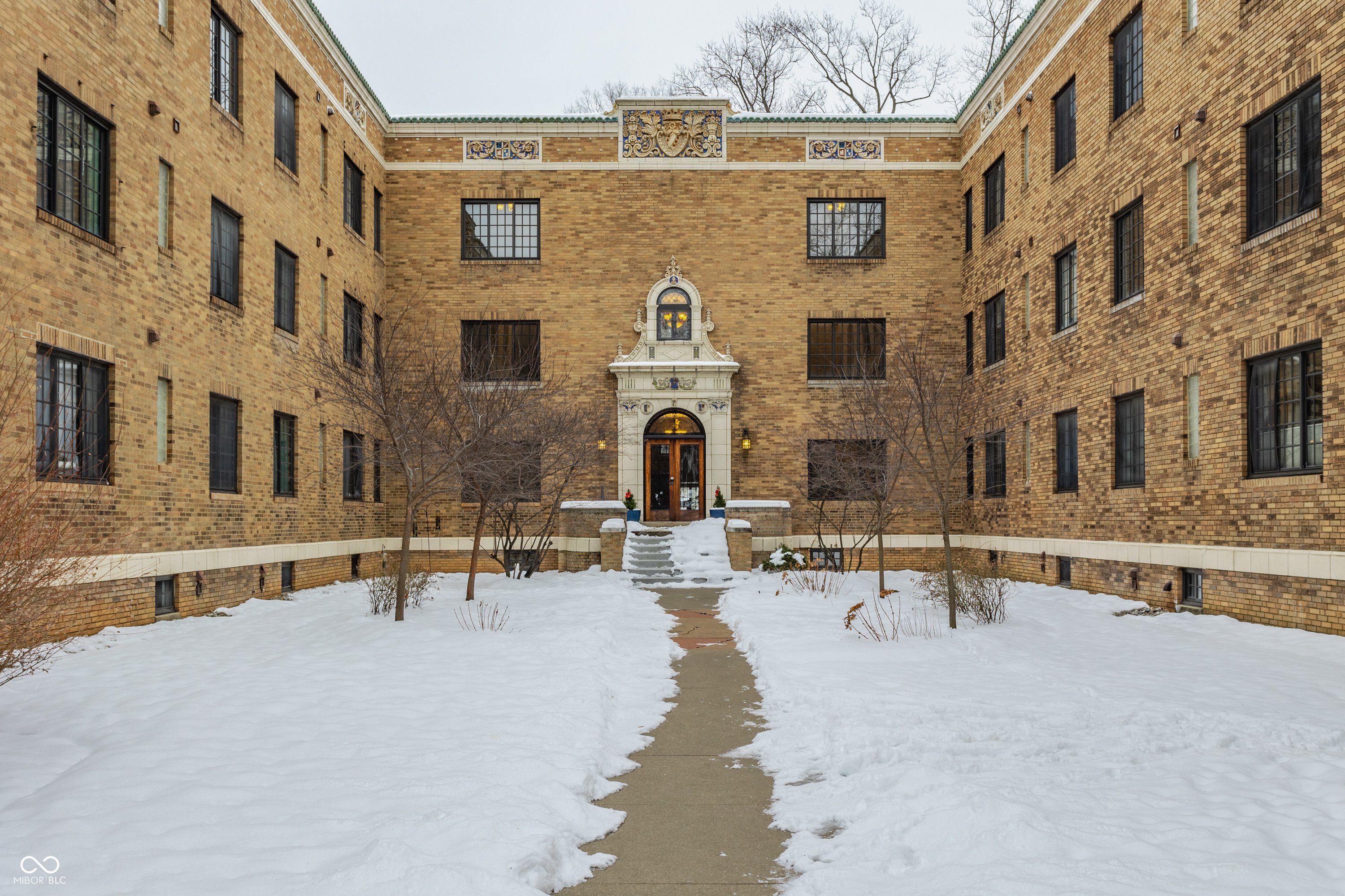 5347 N College Avenue Unit: 308