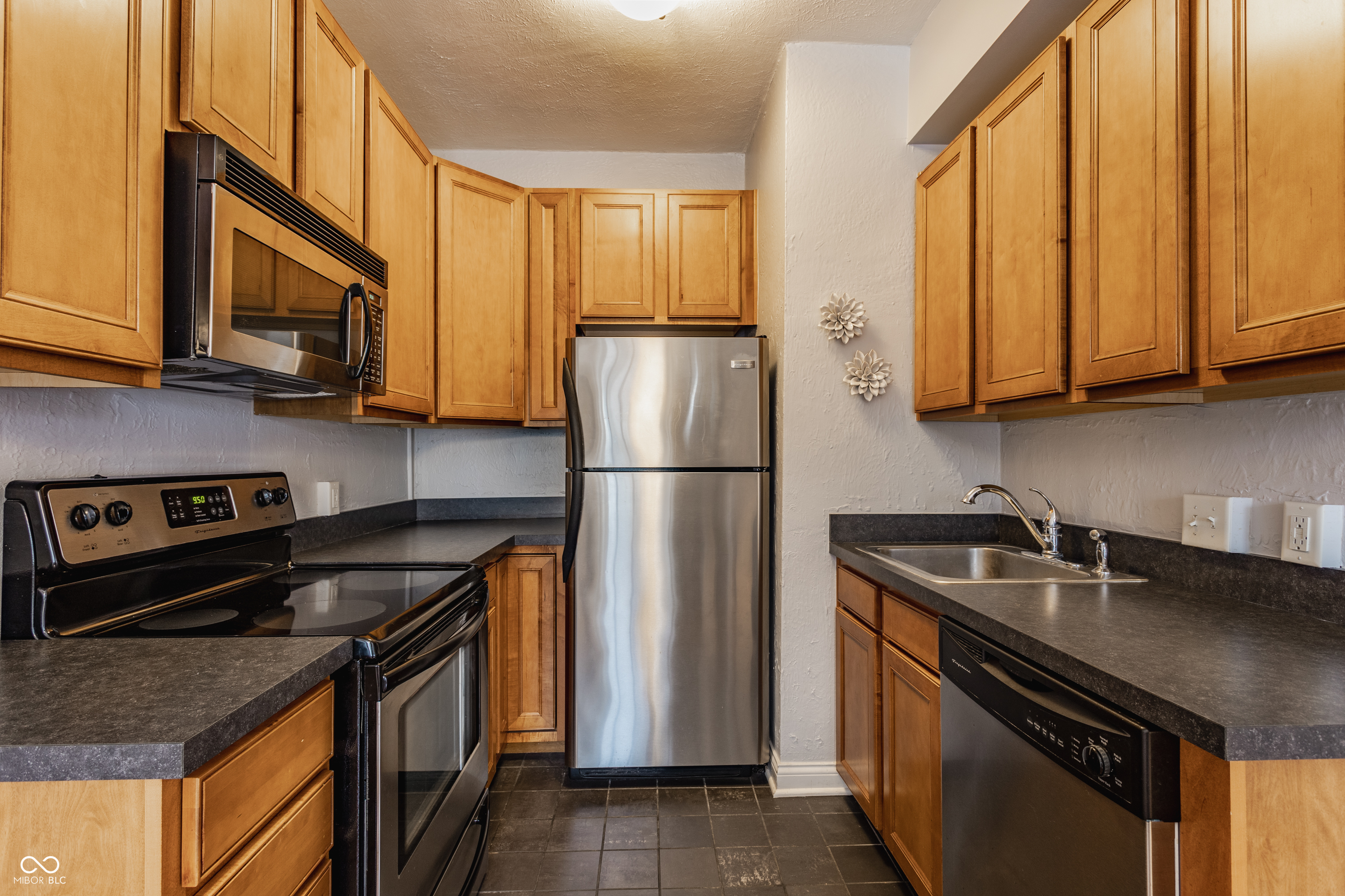 5347 N College Avenue Unit: 308