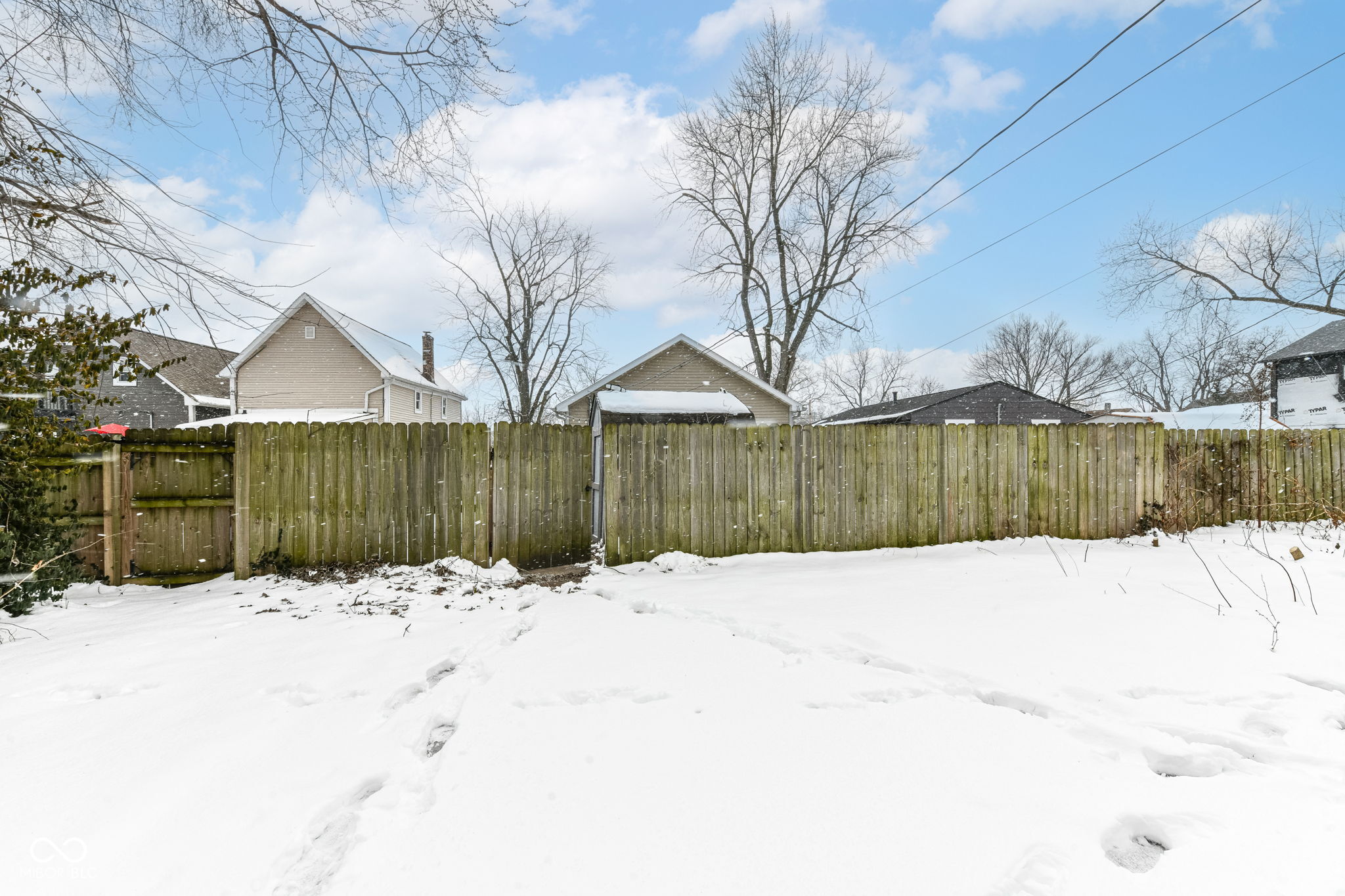 2214 Pleasant Street
