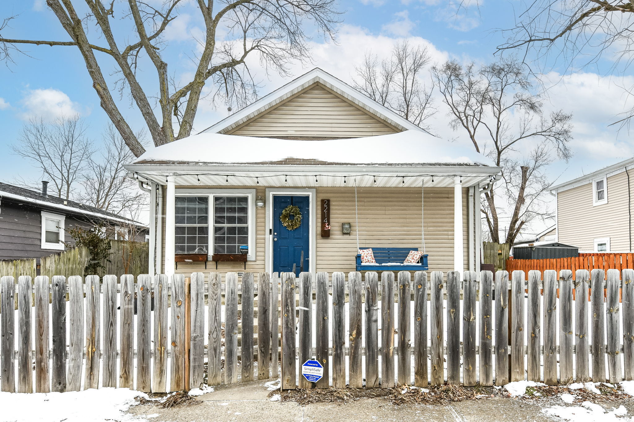 2214 Pleasant Street
