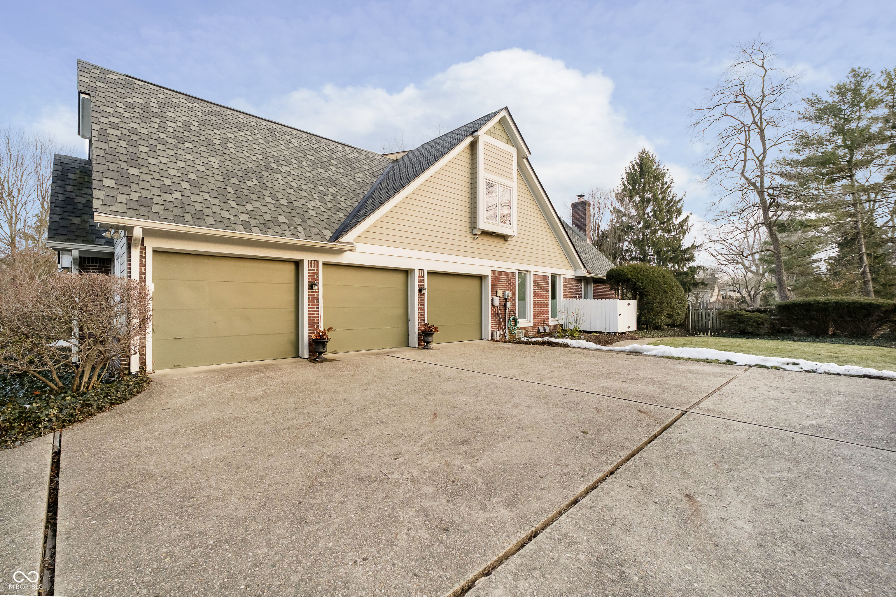 3803 Nesbitt Road