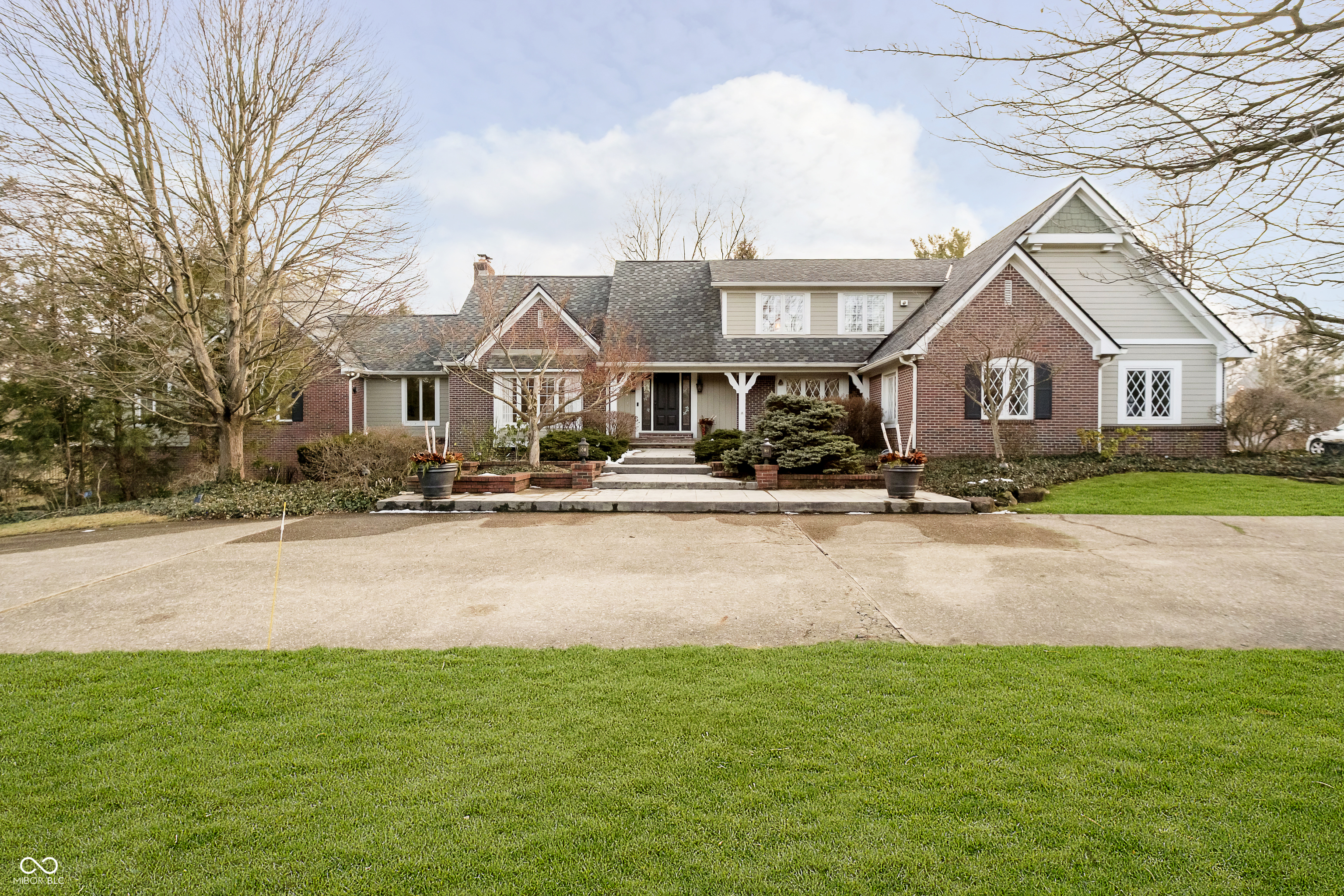 3803 Nesbitt Road