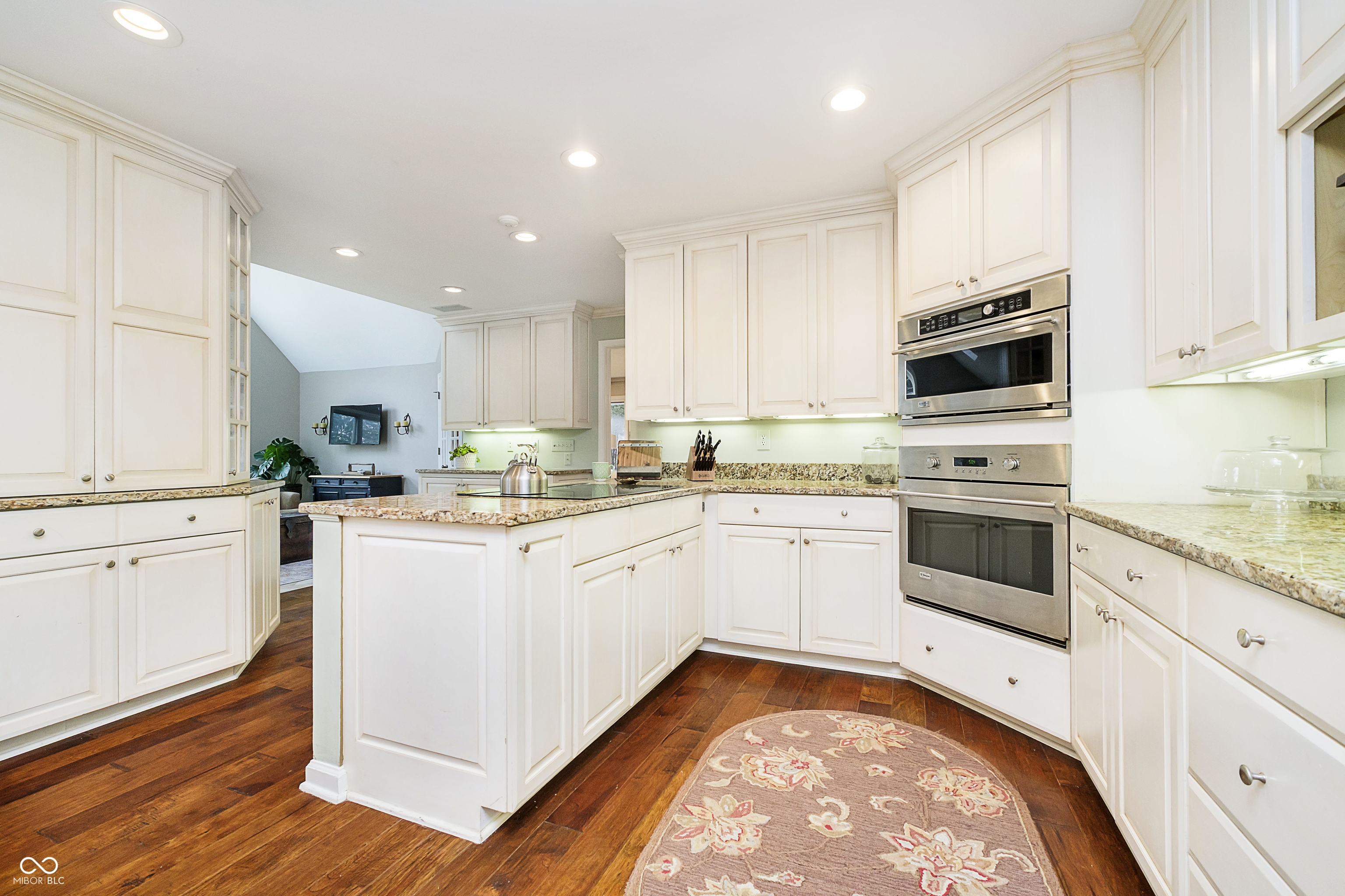 3803 Nesbitt Road