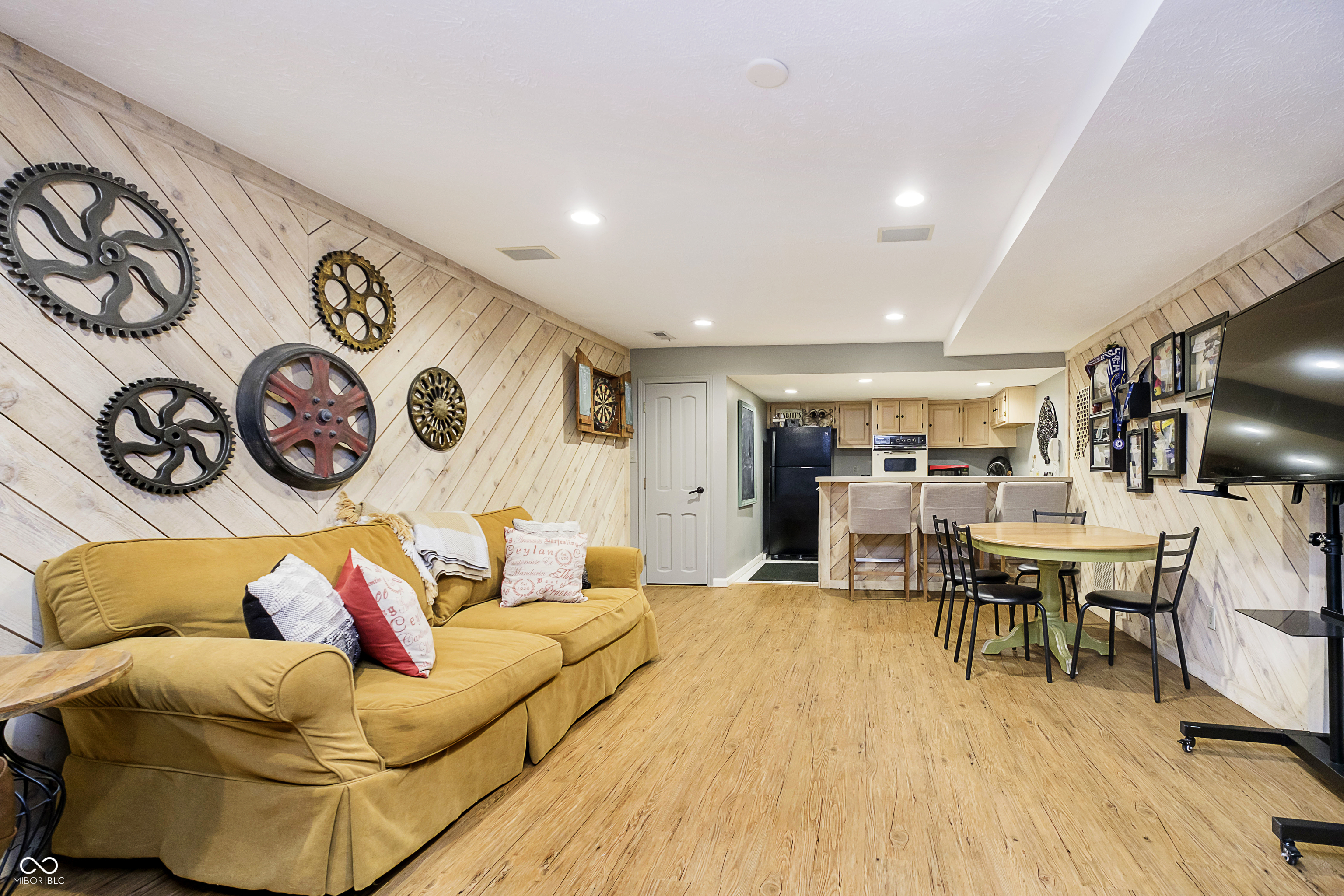 3803 Nesbitt Road