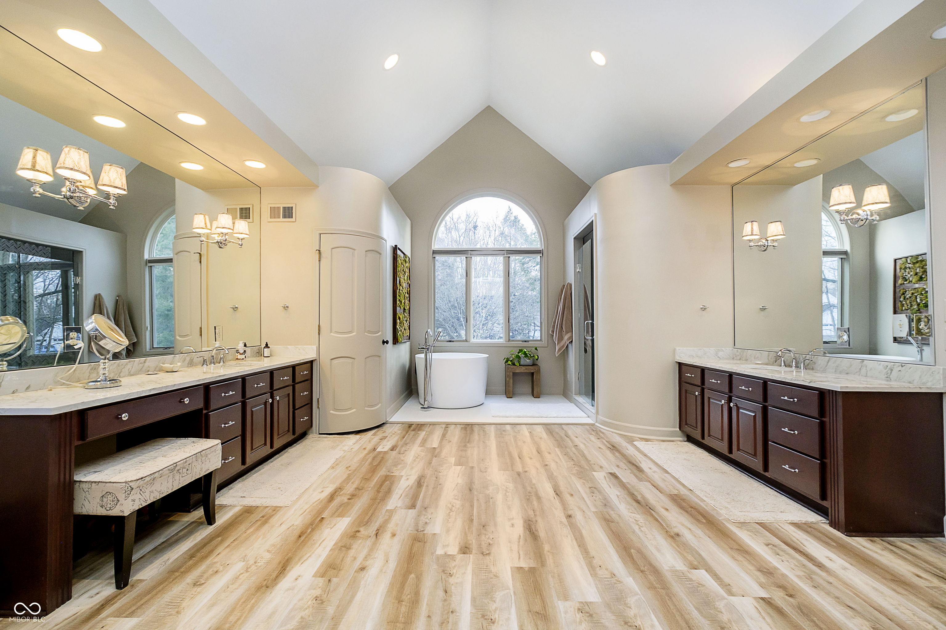 3803 Nesbitt Road