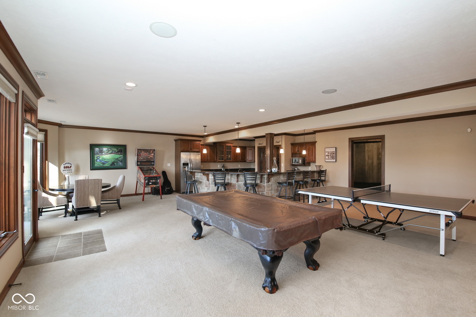 3841 Falls Circle